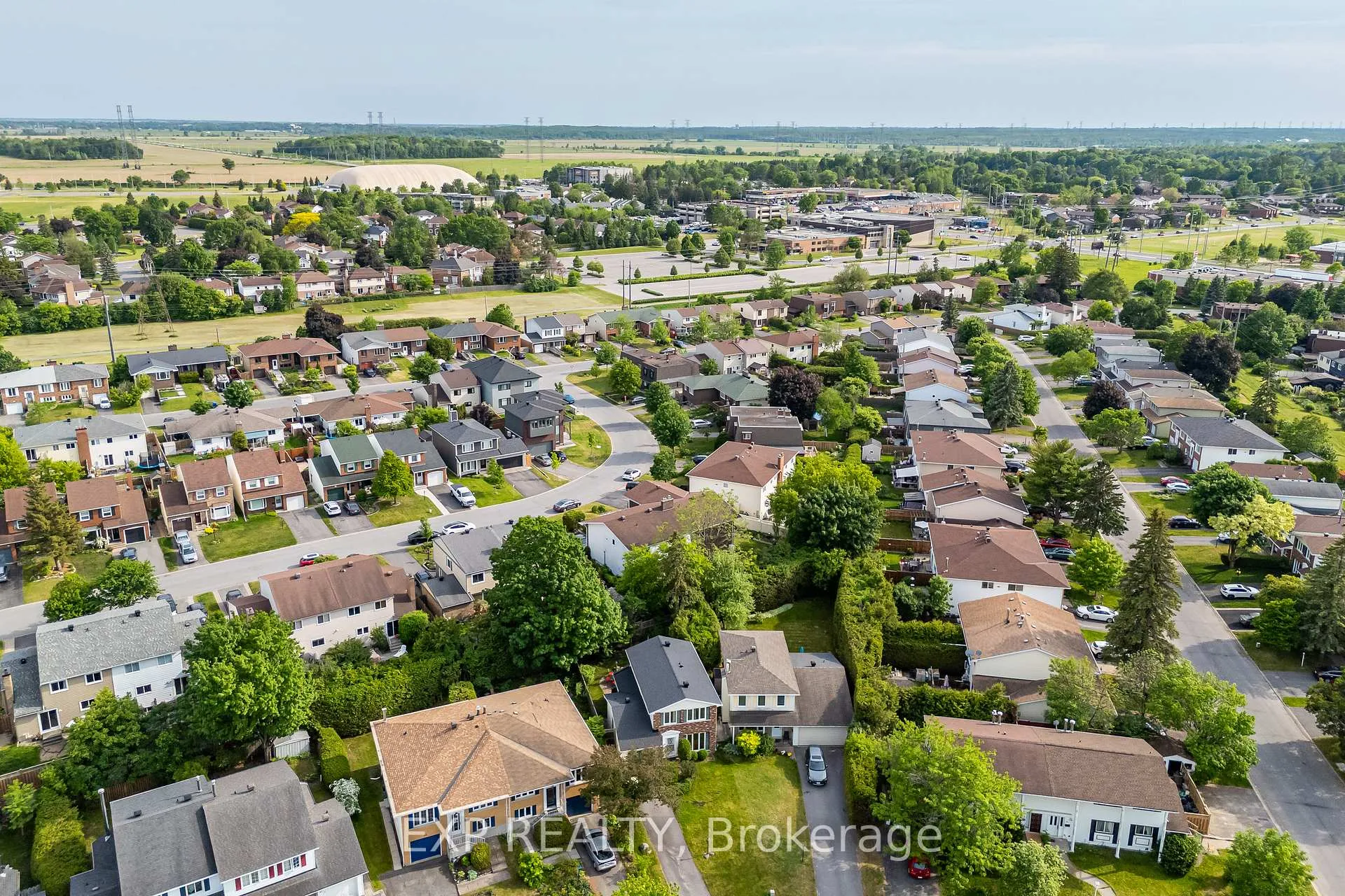 Photo 33 of 18 Winlock Crescent, Ottawa, Craig Henry/Woodvale — HOMEH