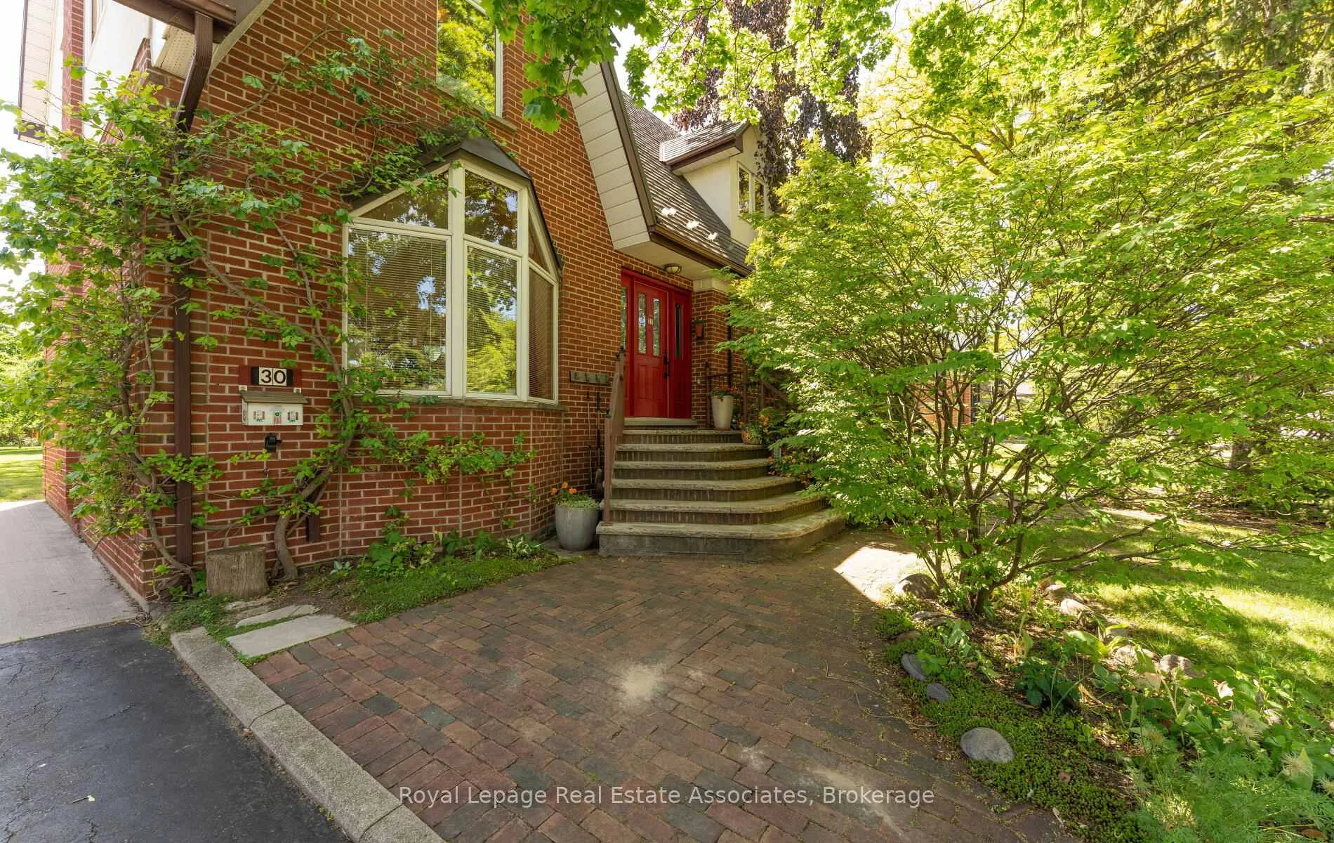 Photo 1 of 30 Theodore Drive, Mississauga, Streetsville — HOMEH