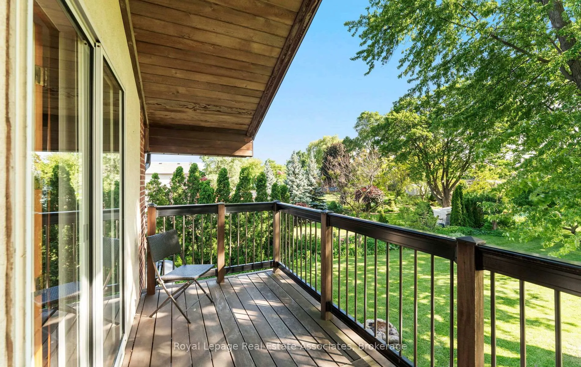 Photo 21 of 30 Theodore Drive, Mississauga, Streetsville — HOMEH