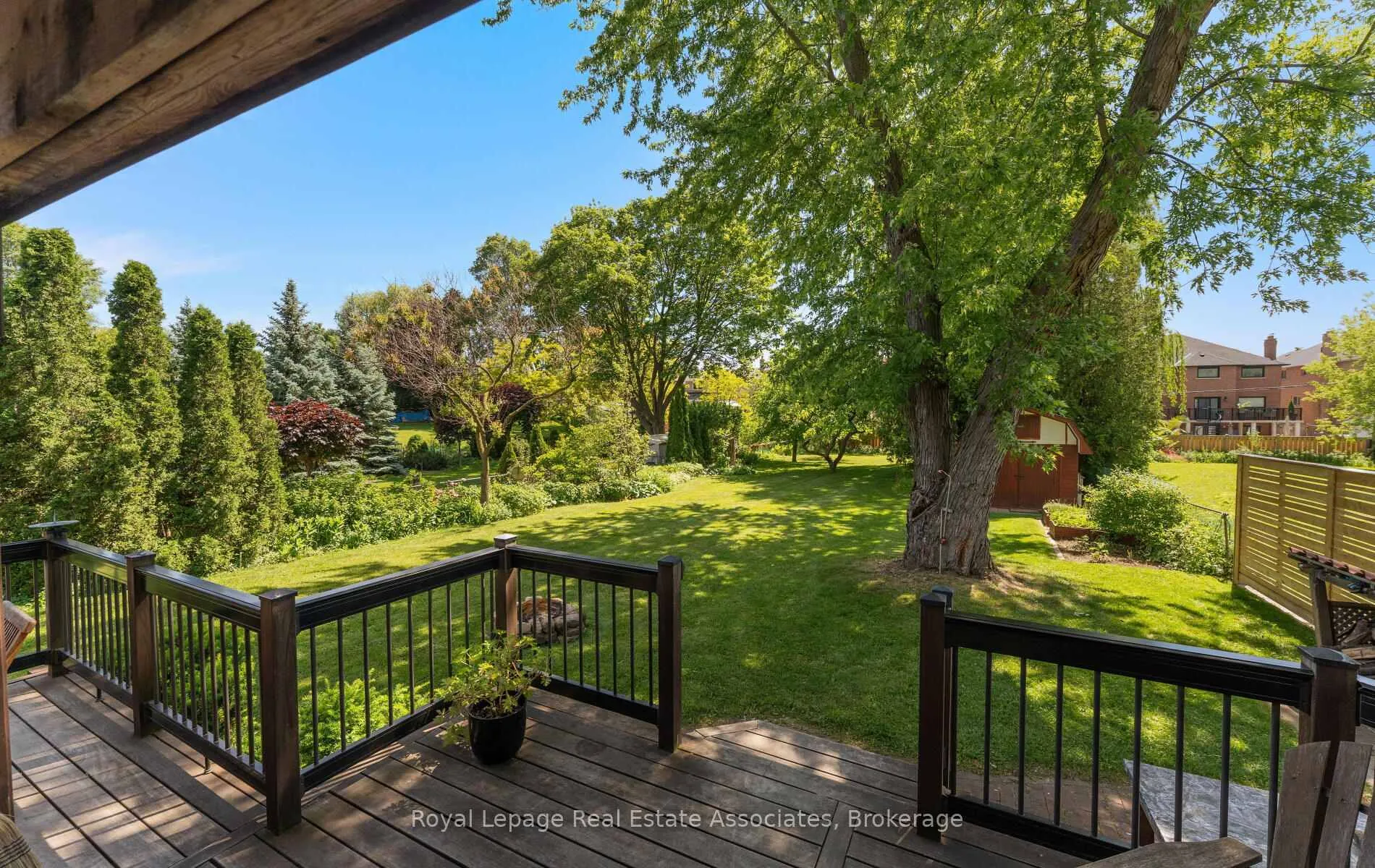 Photo 39 of 30 Theodore Drive, Mississauga, Streetsville — HOMEH