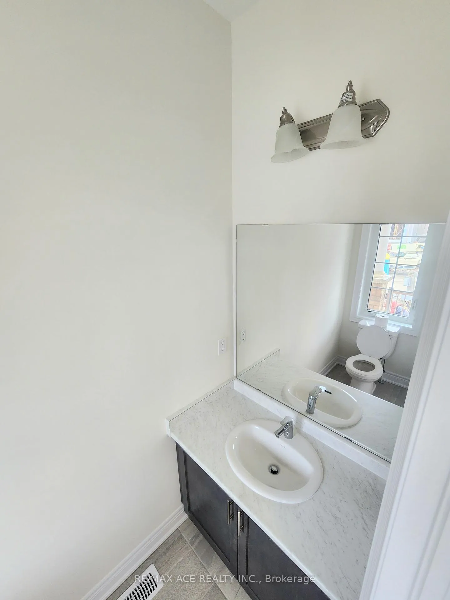 Photo 22 of 22 Rogerson Street, Clarington, Newcastle — HOMEH