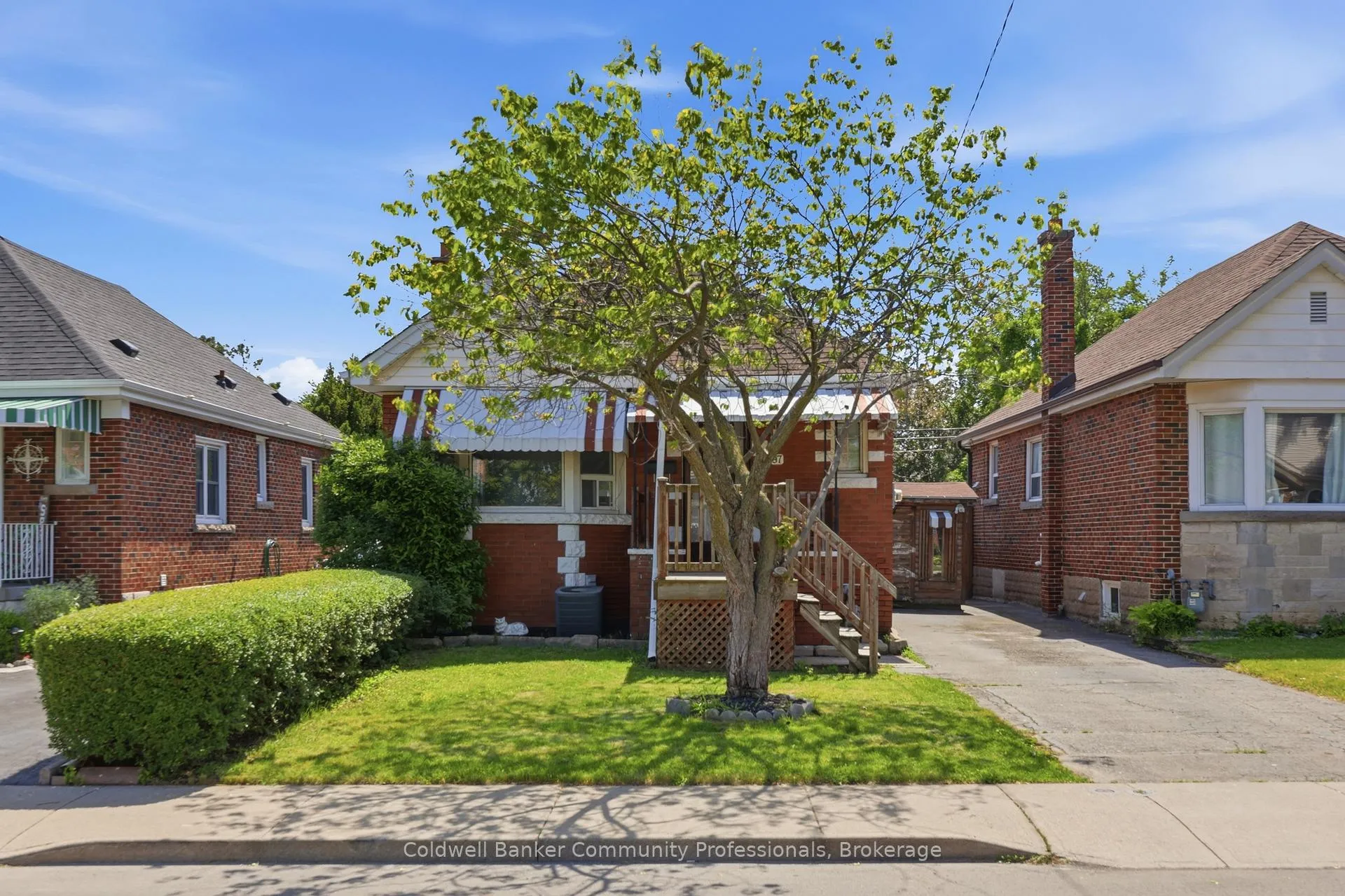 Front of 97 Tragina Avenue S