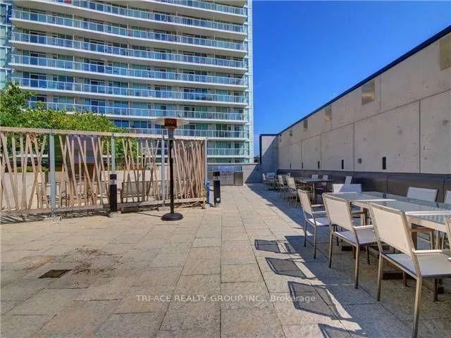 Photo 8 of Unit 2703, 75 Queens Wharf Road, Toronto, Waterfront Communities — HOMEH