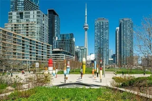 Photo 13 of Unit 2703, 75 Queens Wharf Road, Toronto, Waterfront Communities — HOMEH