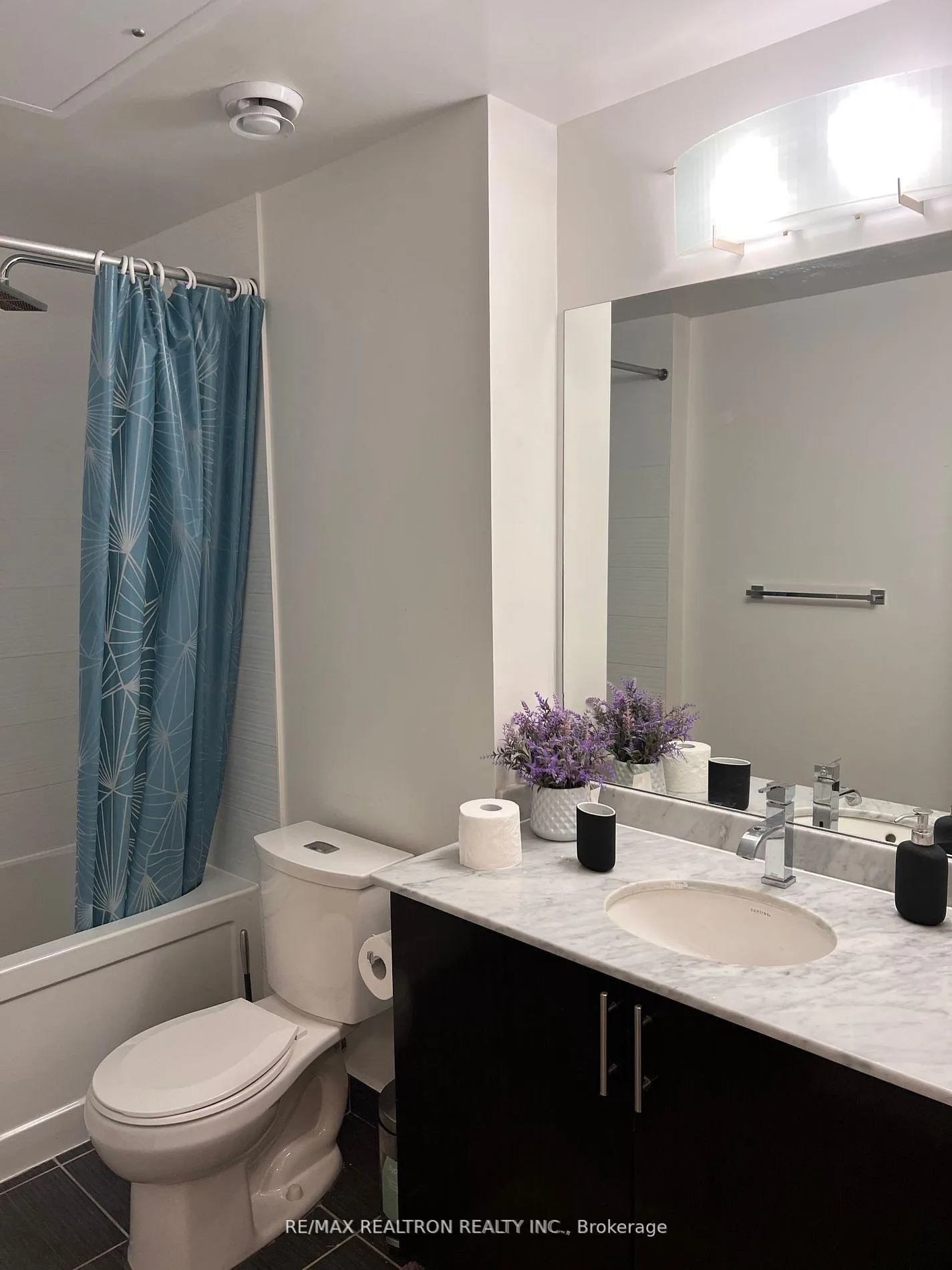 Photo 3 of Unit 1708, 7165 Yonge Street, Markham, Thornhill — HOMEH