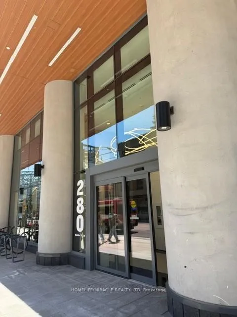 Front of Unit 2407, 280 Dundas Street W