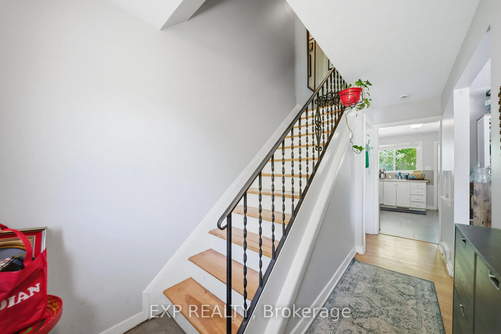 Photo 12 of 649 Westview Avenue, Ottawa, Westboro/Hampton Park — HOMEH