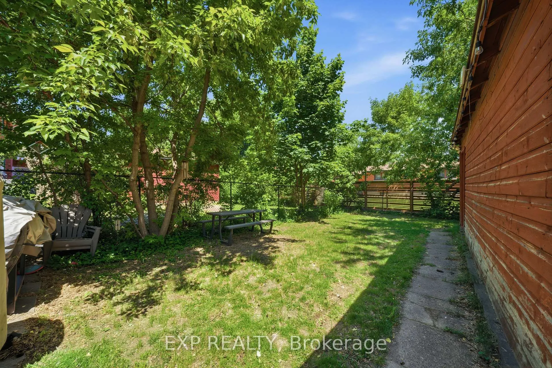 Photo 25 of 649 Westview Avenue, Ottawa, Westboro/Hampton Park — HOMEH