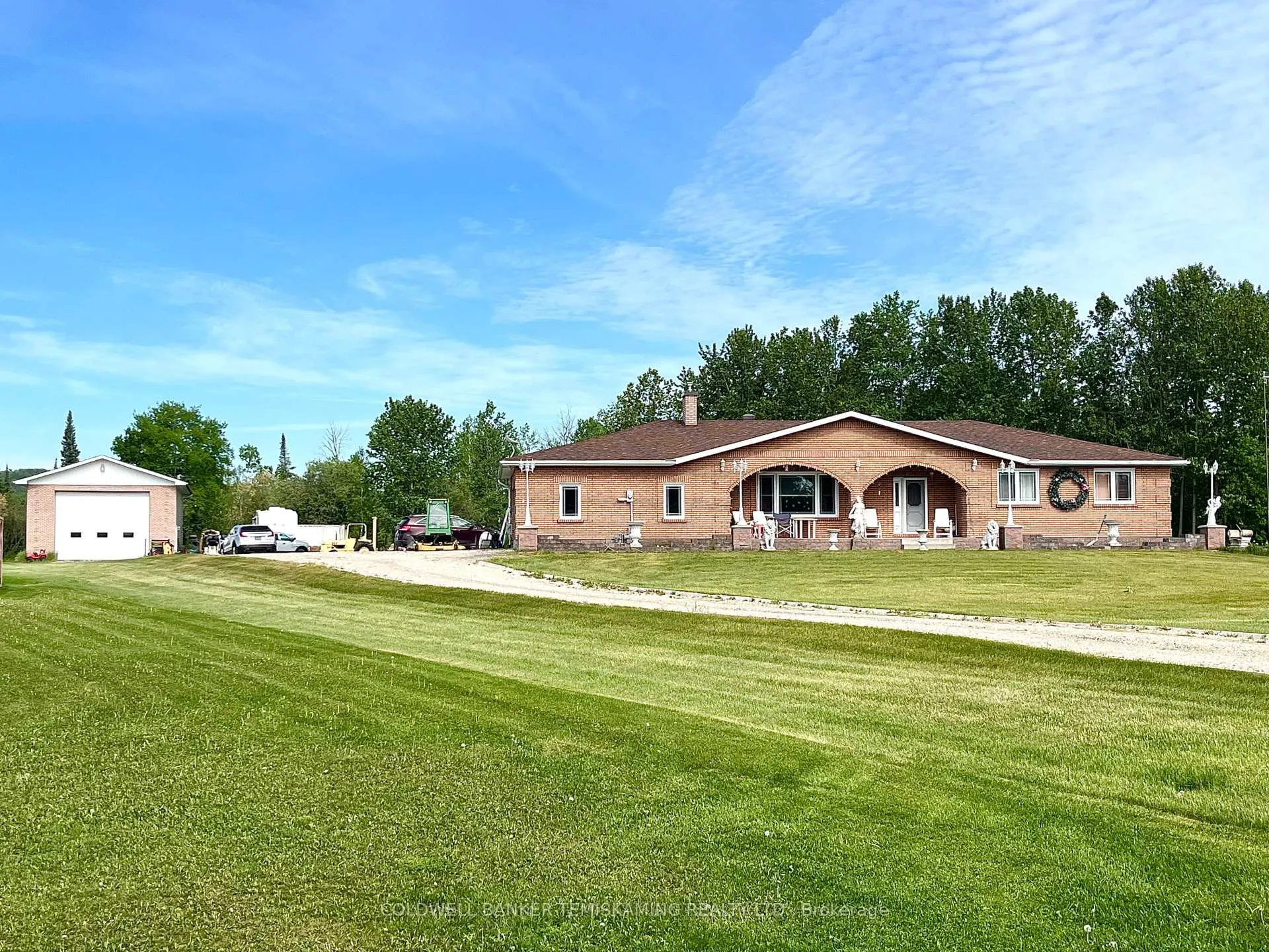 Photo 3 of 8 Michael Street, Englehart, Central Timiskaming — HOMEH