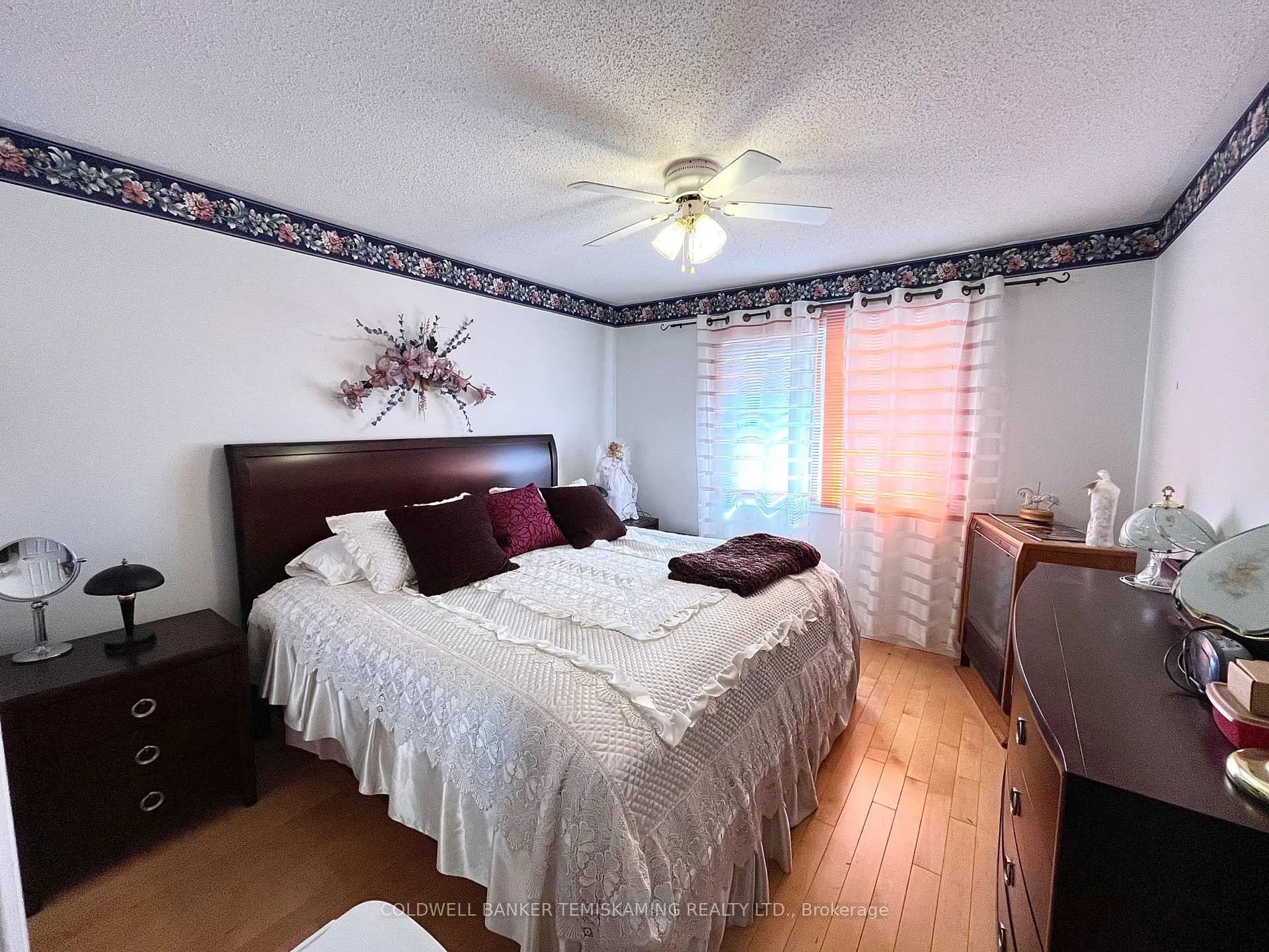 Photo 24 of 8 Michael Street, Englehart, Central Timiskaming — HOMEH