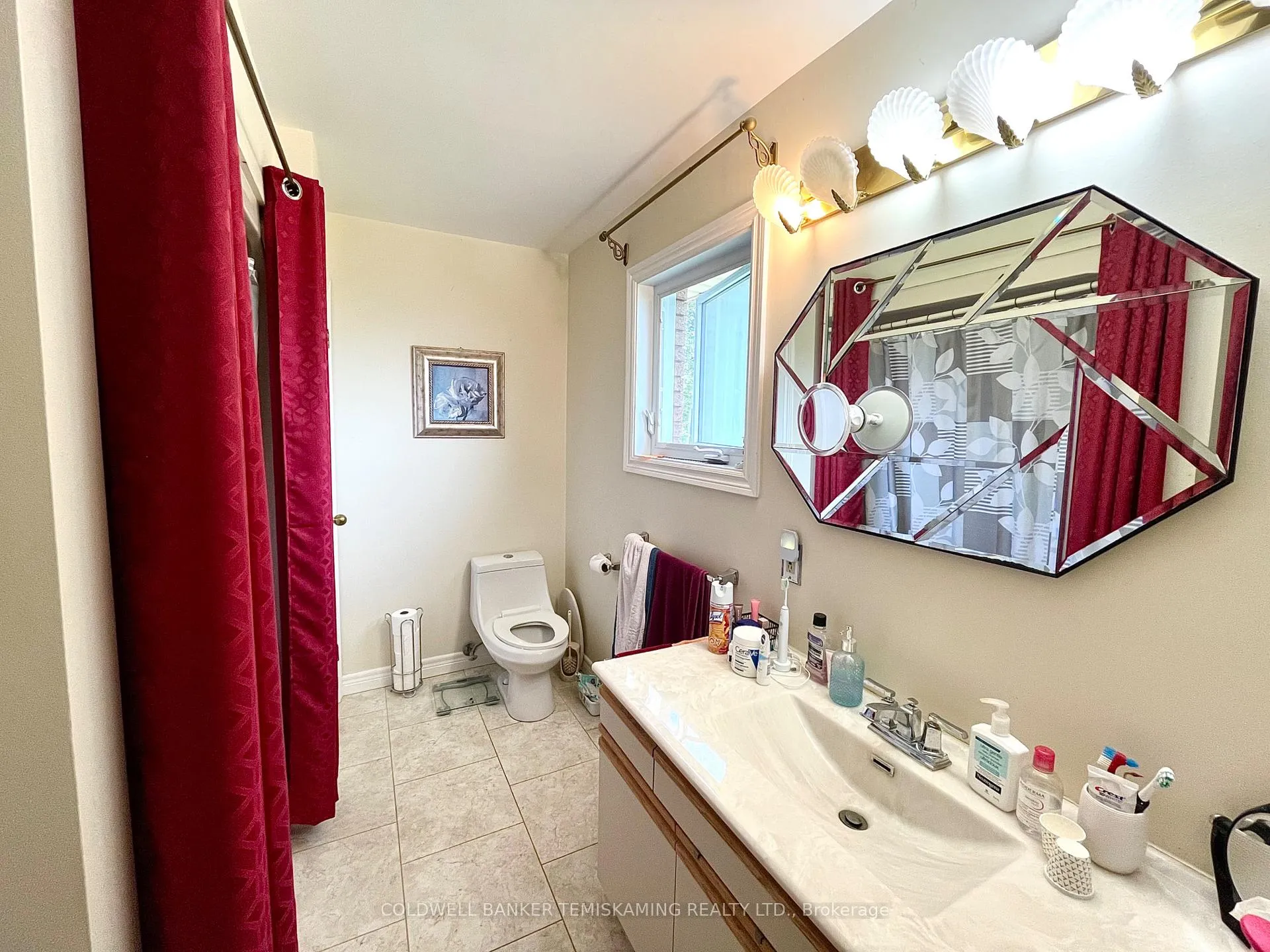 Photo 33 of 8 Michael Street, Englehart, Central Timiskaming — HOMEH