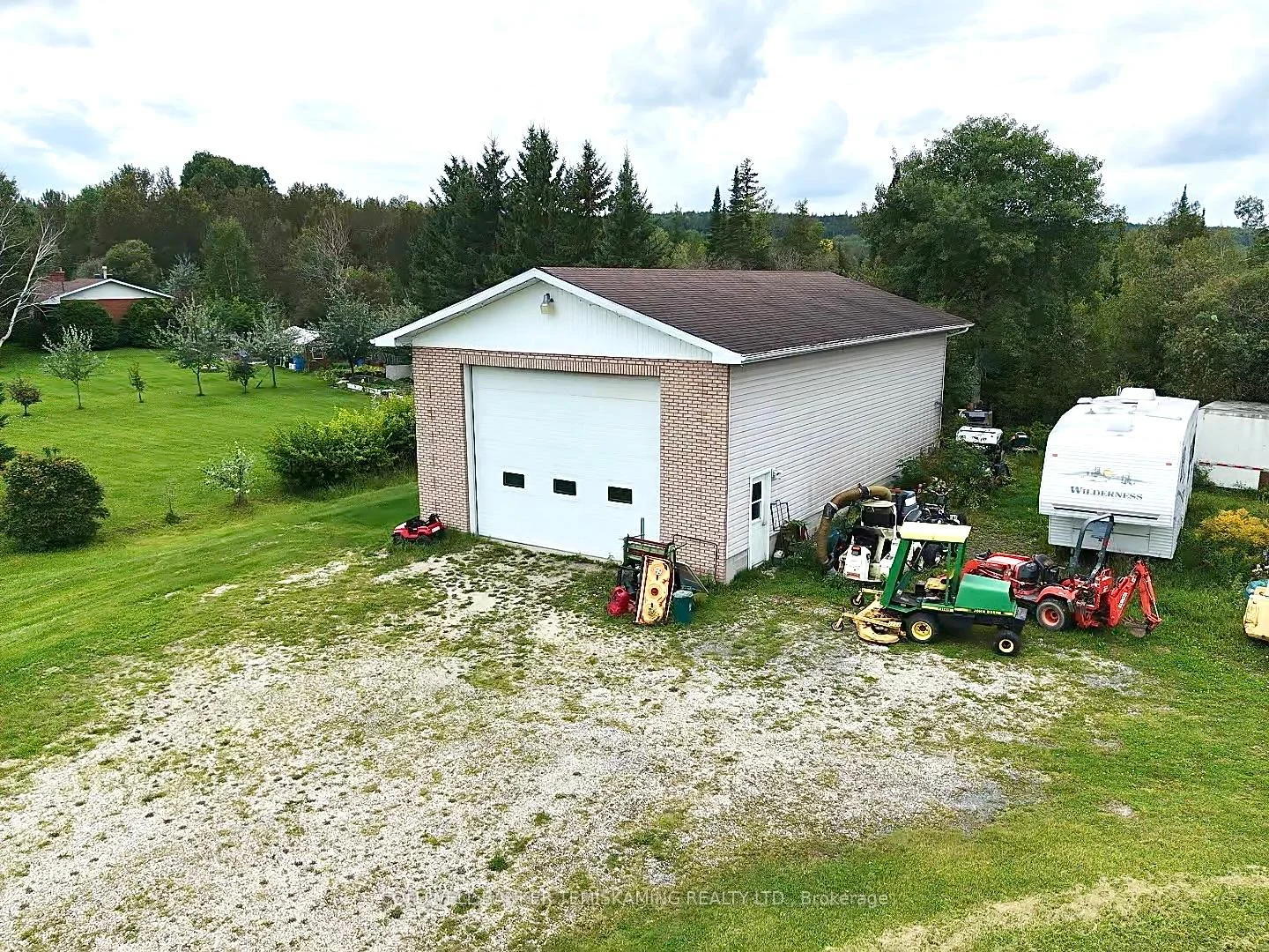 Photo 4 of 8 Michael Street, Englehart, Central Timiskaming — HOMEH
