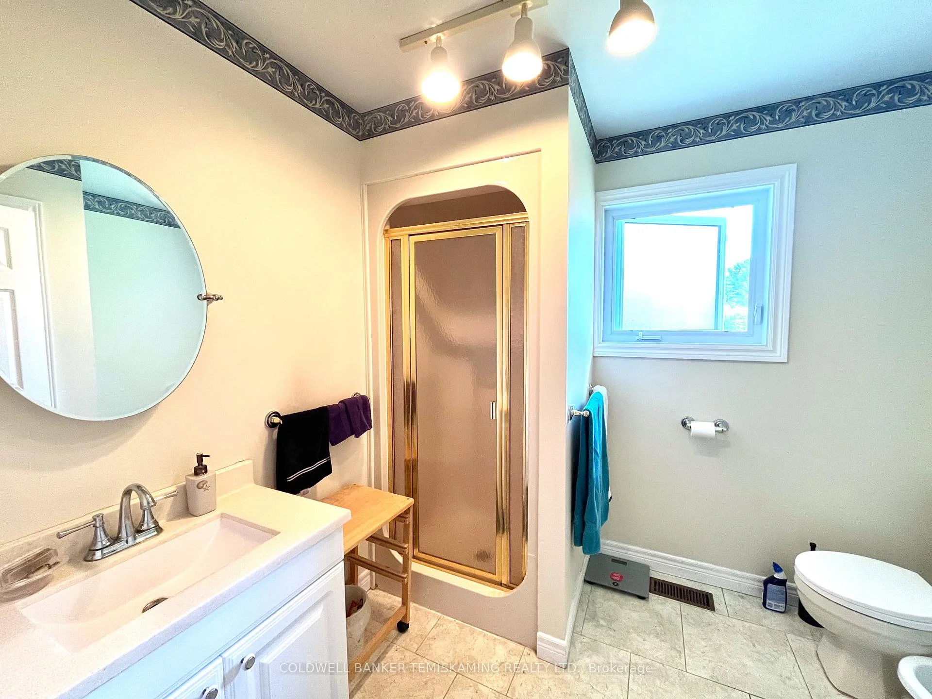 Photo 35 of 8 Michael Street, Englehart, Central Timiskaming — HOMEH