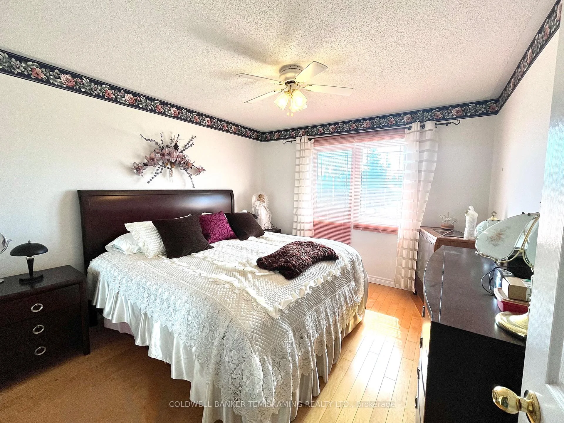 Photo 36 of 8 Michael Street, Englehart, Central Timiskaming — HOMEH