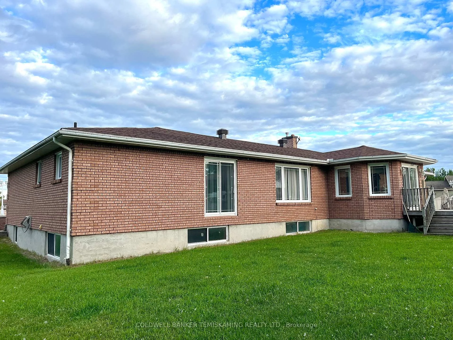Photo 68 of 8 Michael Street, Englehart, Central Timiskaming — HOMEH