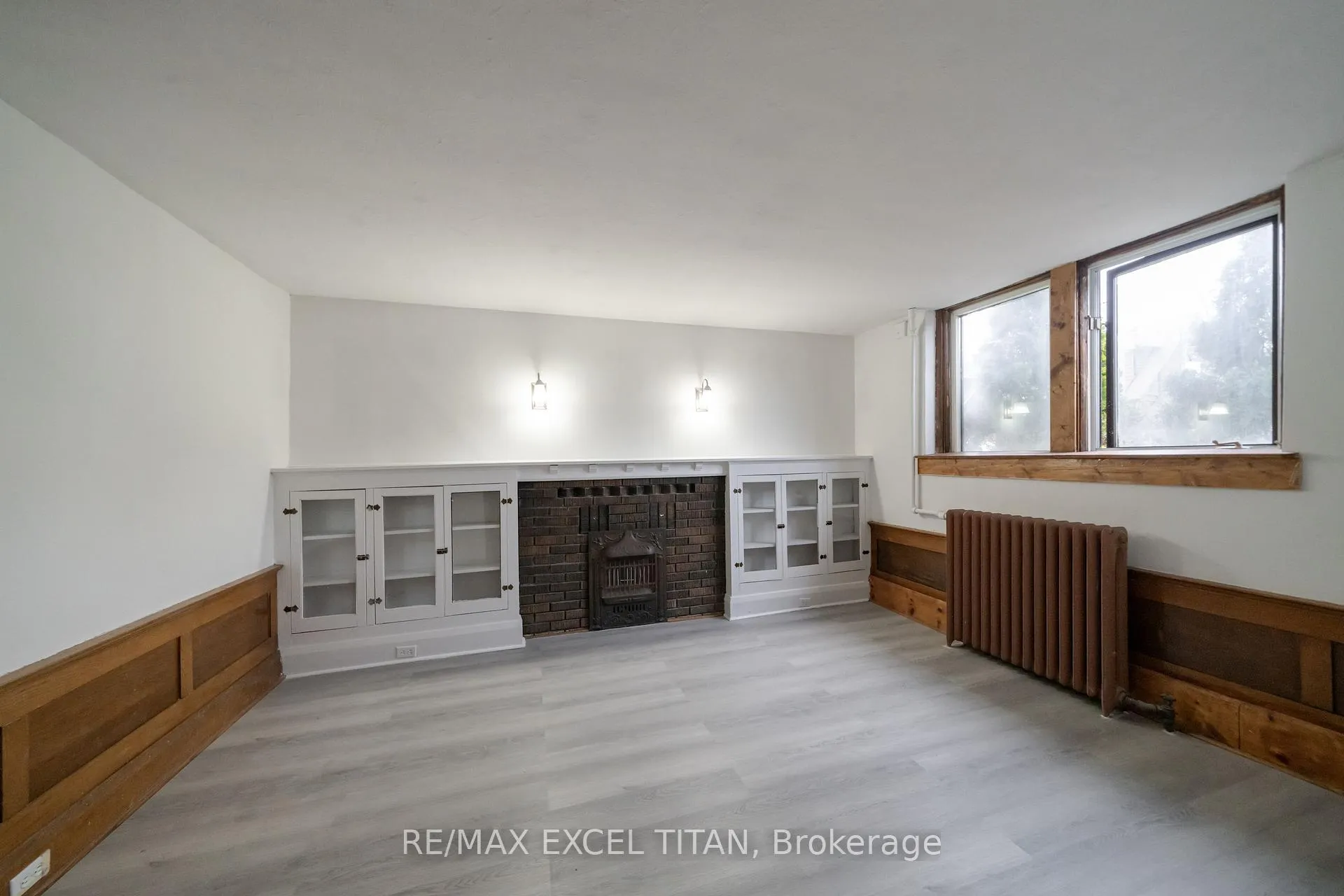 Photo 2 of Unit 51, 8 Kingston Road, Toronto, Woodbine Corridor — HOMEH