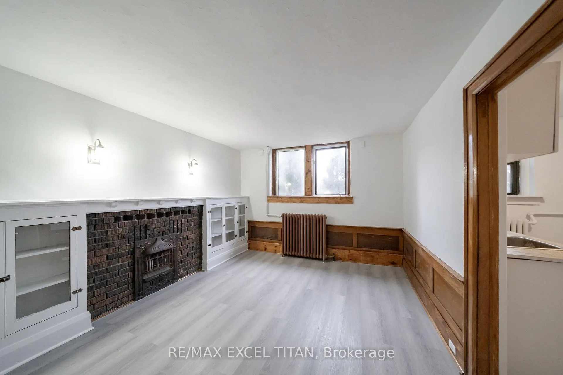 Photo 3 of Unit 51, 8 Kingston Road, Toronto, Woodbine Corridor — HOMEH