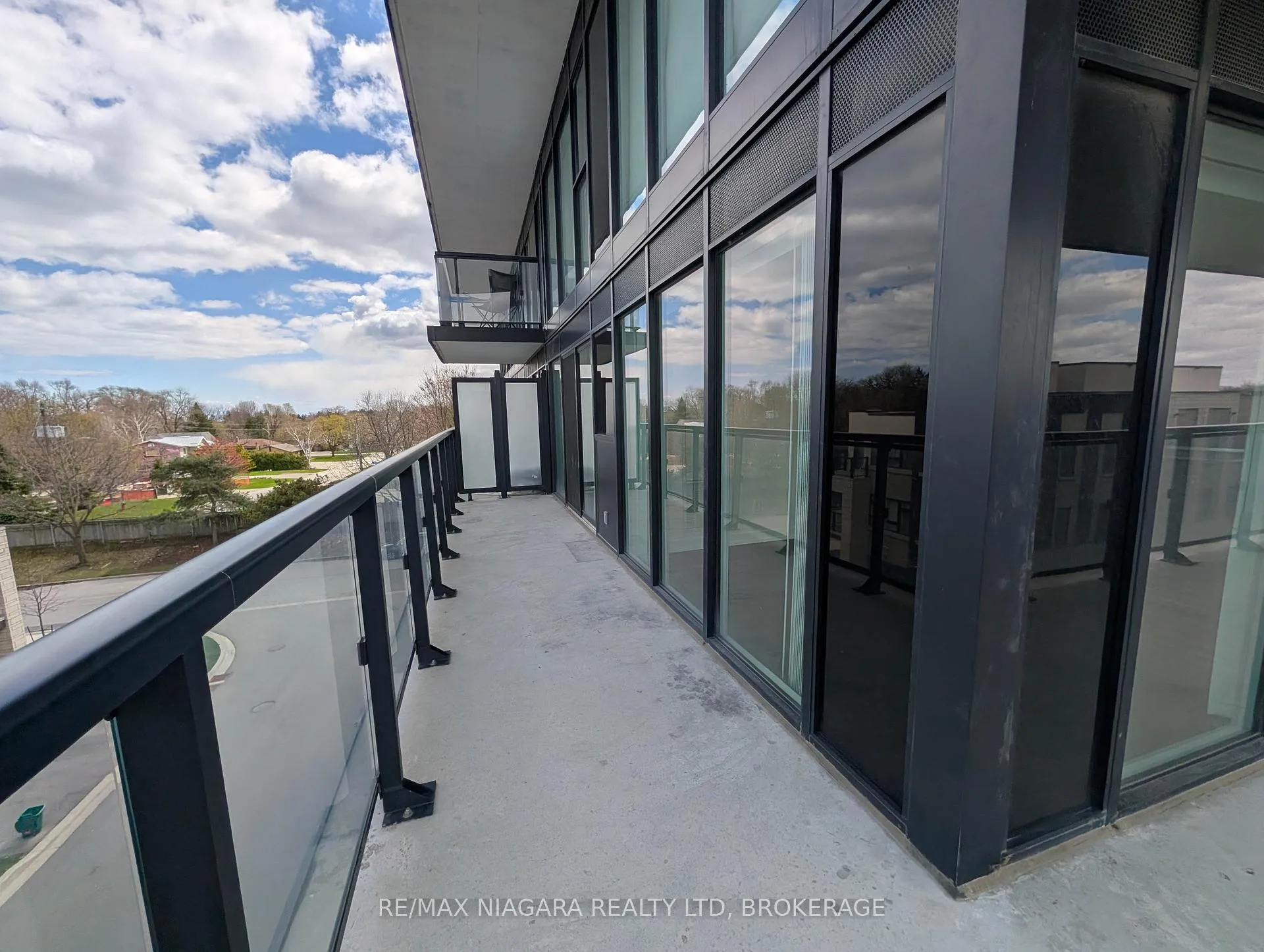 Photo 21 of Unit B430, 1119 Cooke Boulevard, Burlington, LaSalle — HOMEH