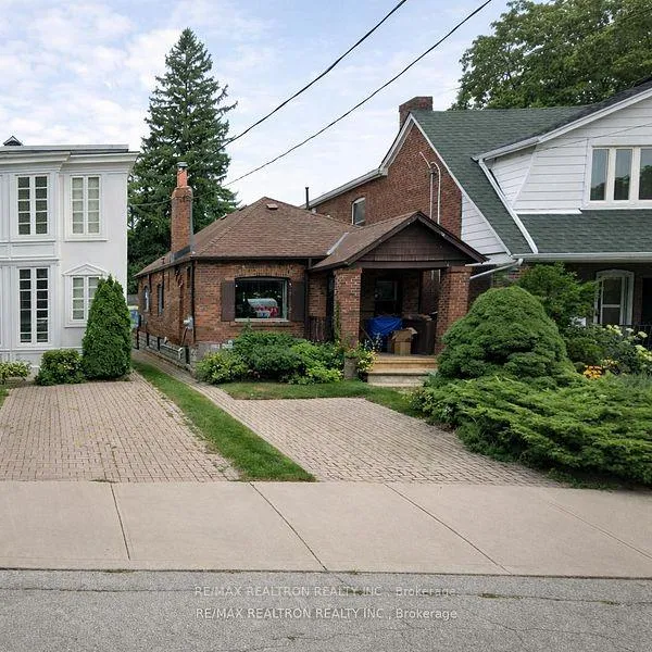 Photo 2 of 52 Belcourt Road, Toronto, Mount Pleasant East — HOMEH