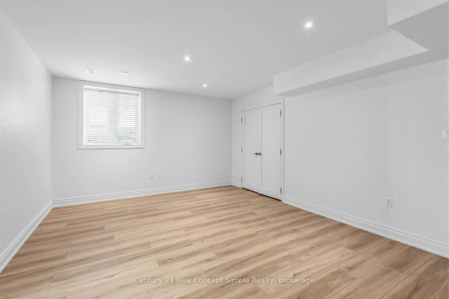 Photo 42 of 24 Rouge Street, Markham, Vinegar Hill — HOMEH
