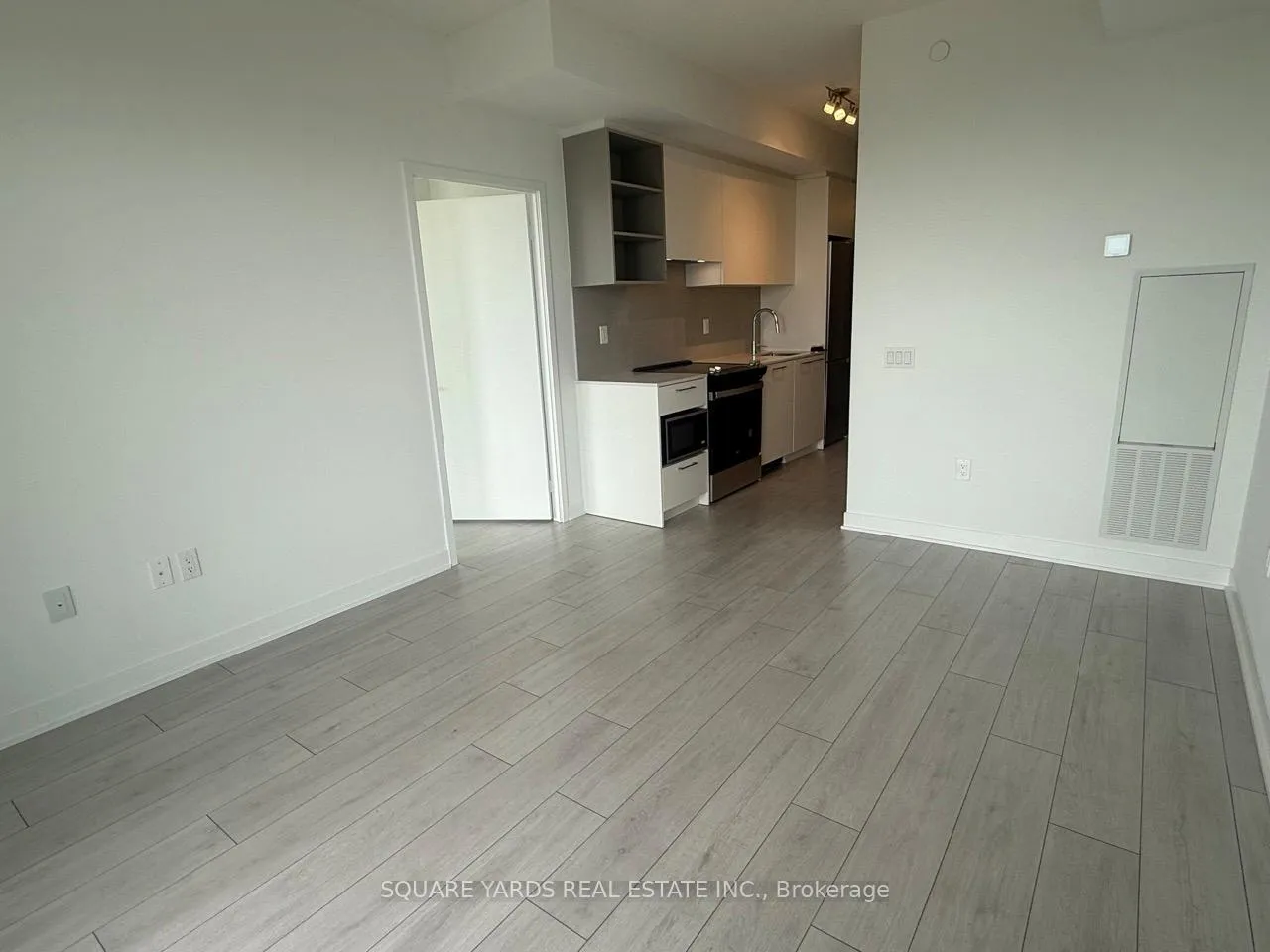 Photo 8 of Unit 905, 260 Malta Avenue, Brampton, Fletcher's Creek South — HOMEH