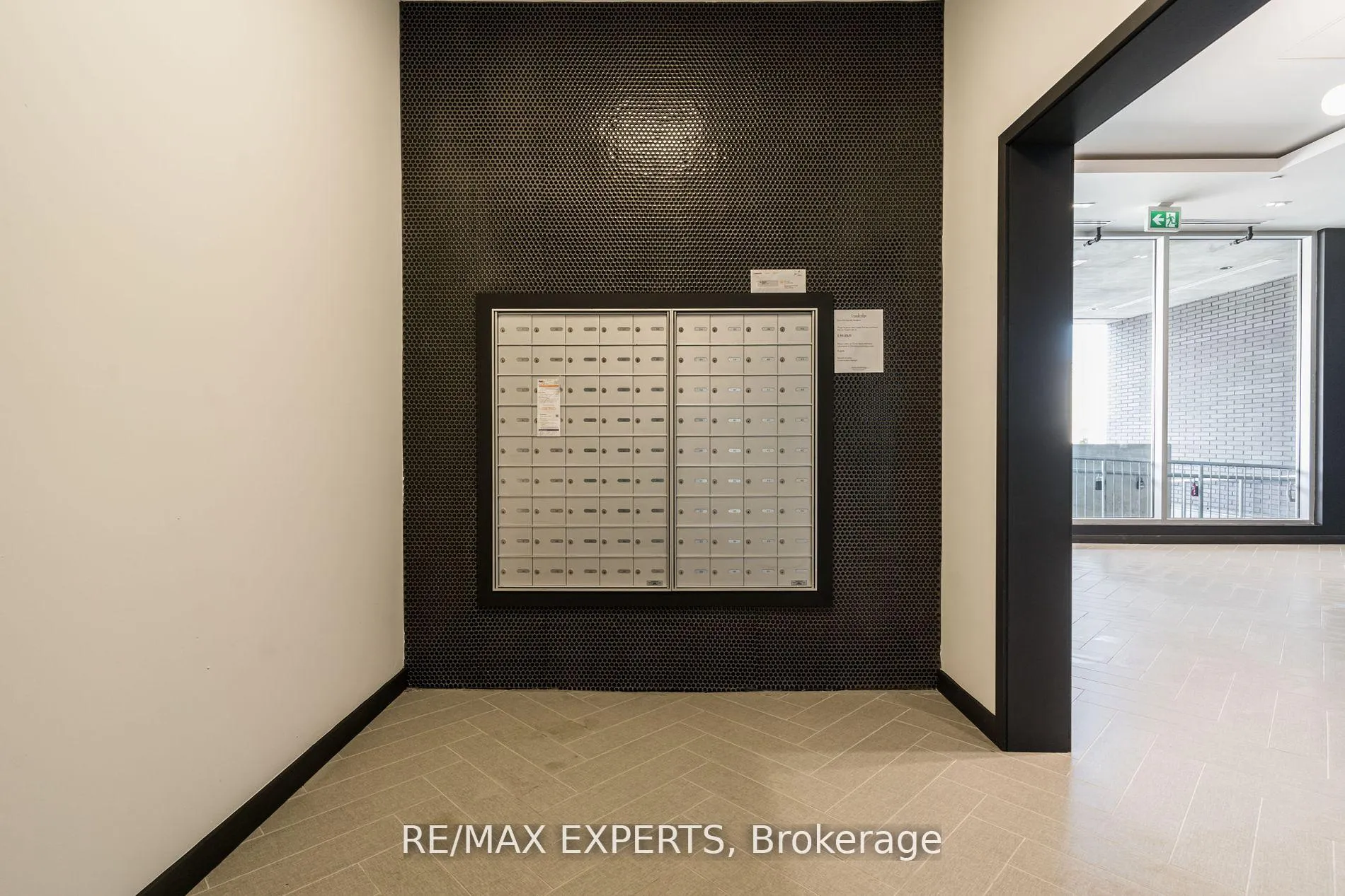 Photo 4 of Unit 303, 430 Essa Road, Barrie, Holly — HOMEH