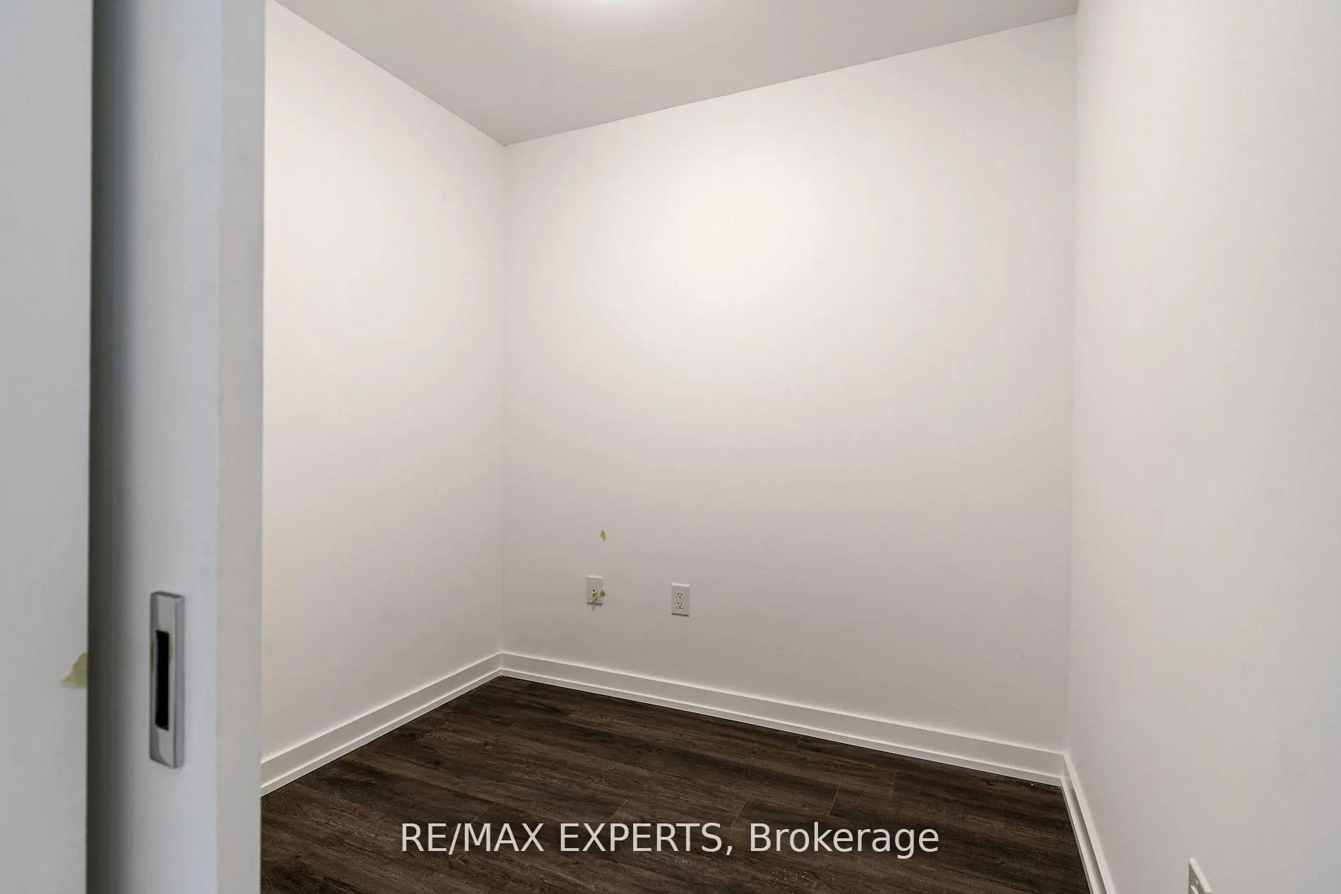 Photo 10 of Unit 303, 430 Essa Road, Barrie, Holly — HOMEH