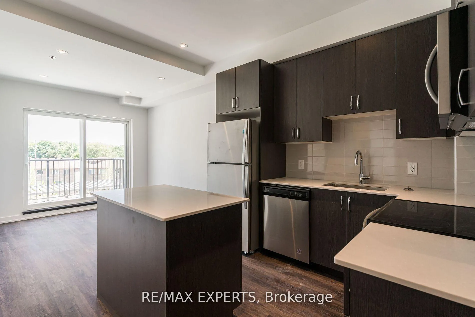 Photo 16 of Unit 303, 430 Essa Road, Barrie, Holly — HOMEH