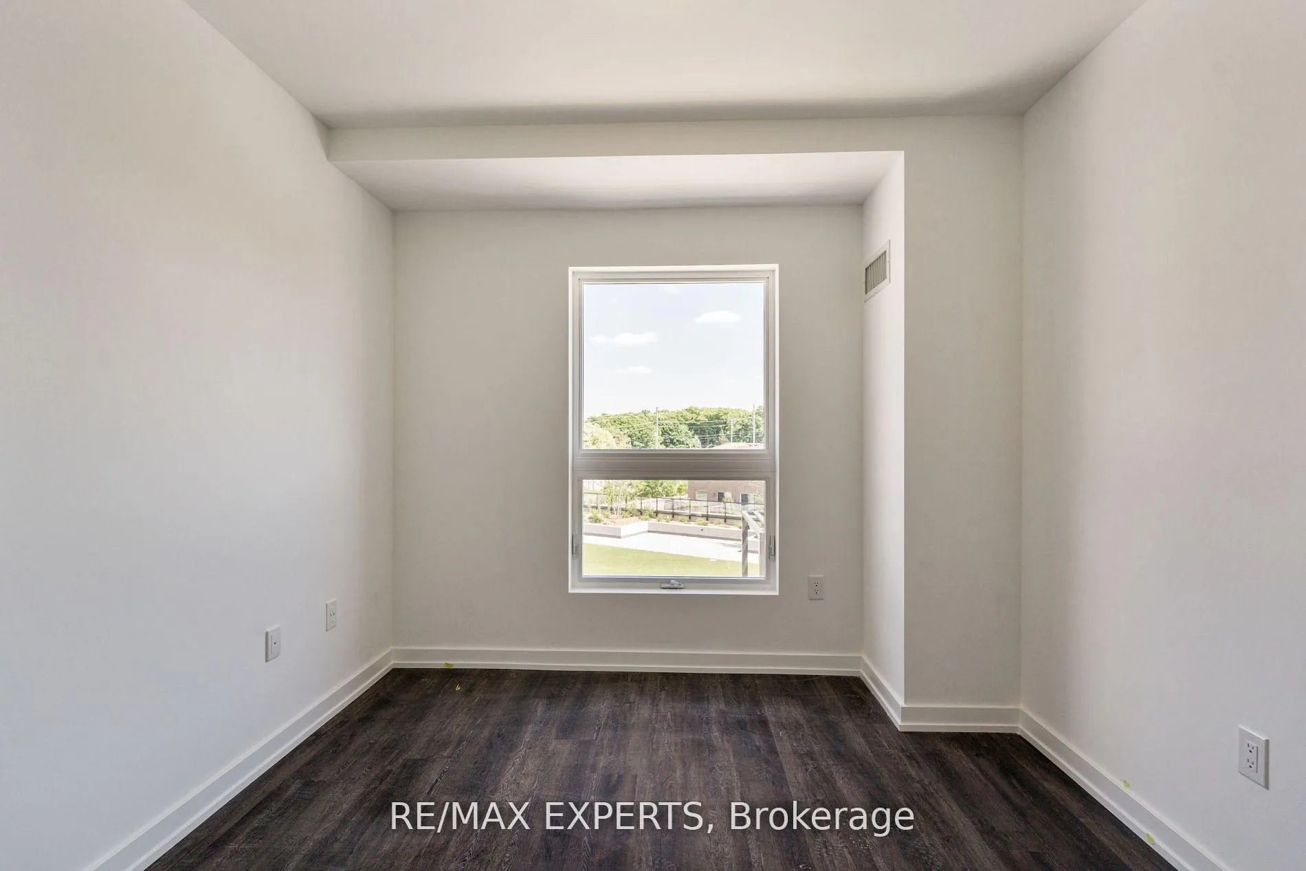 Photo 20 of Unit 303, 430 Essa Road, Barrie, Holly — HOMEH