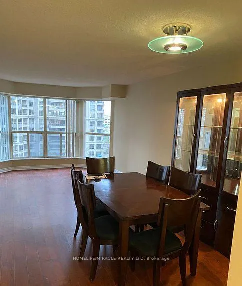 Photo 2 of Unit 808, 325 Webb Drive, Mississauga, City Centre — HOMEH