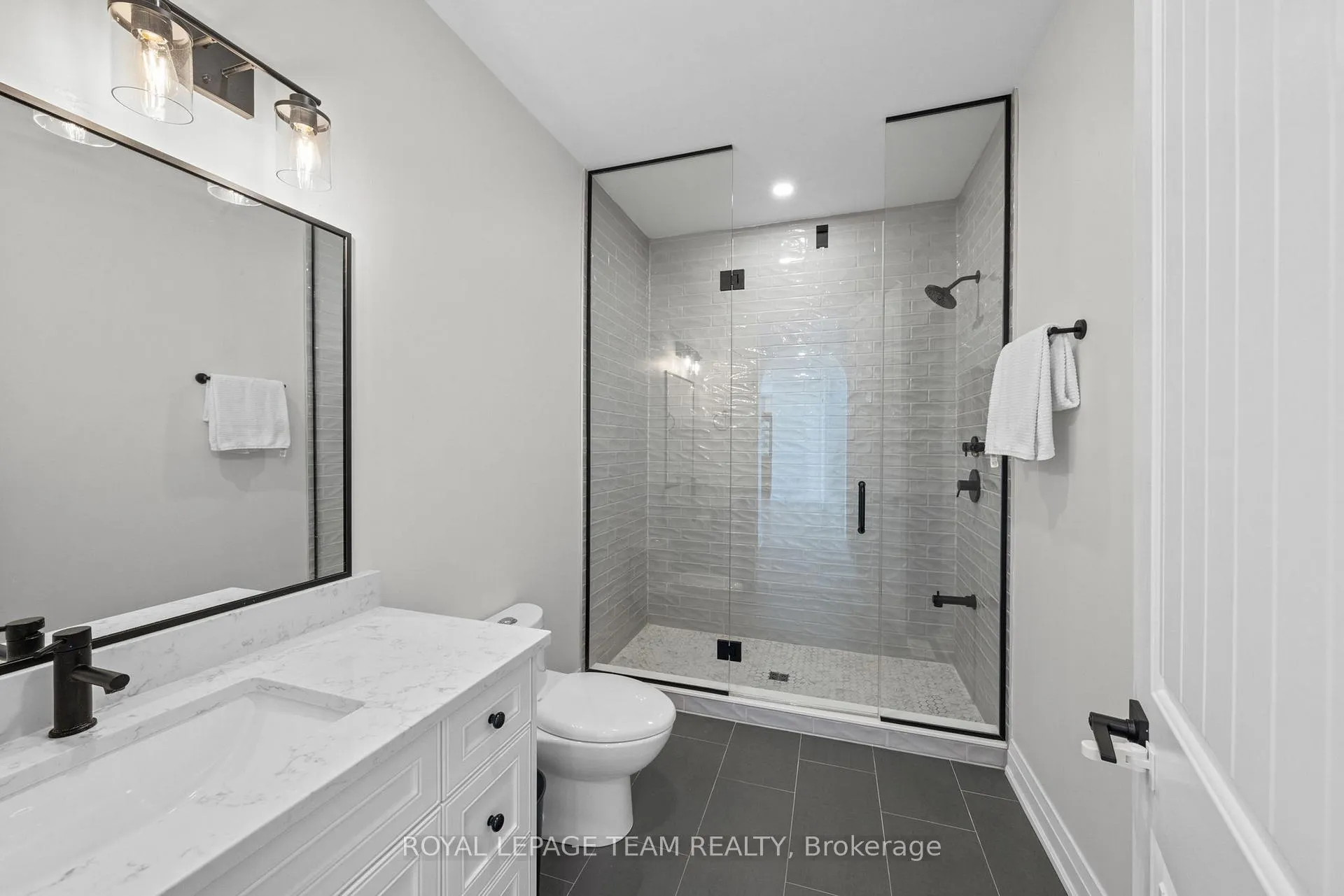 Photo 18 of 148 Lake Trail Road, Ottawa, Greely — HOMEH