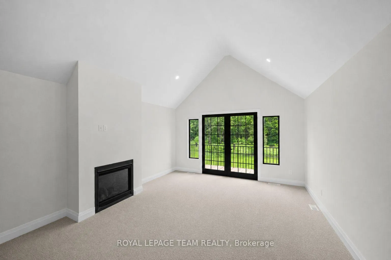 Photo 23 of 148 Lake Trail Road, Ottawa, Greely — HOMEH