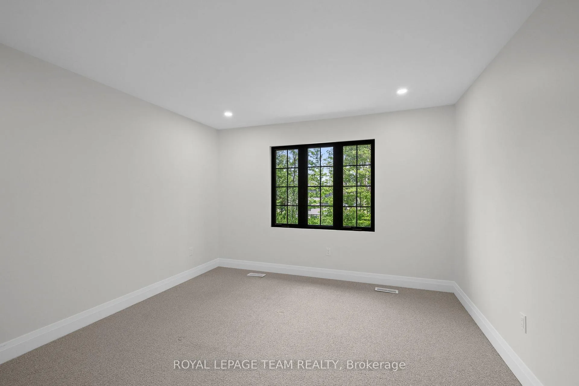 Photo 29 of 148 Lake Trail Road, Ottawa, Greely — HOMEH