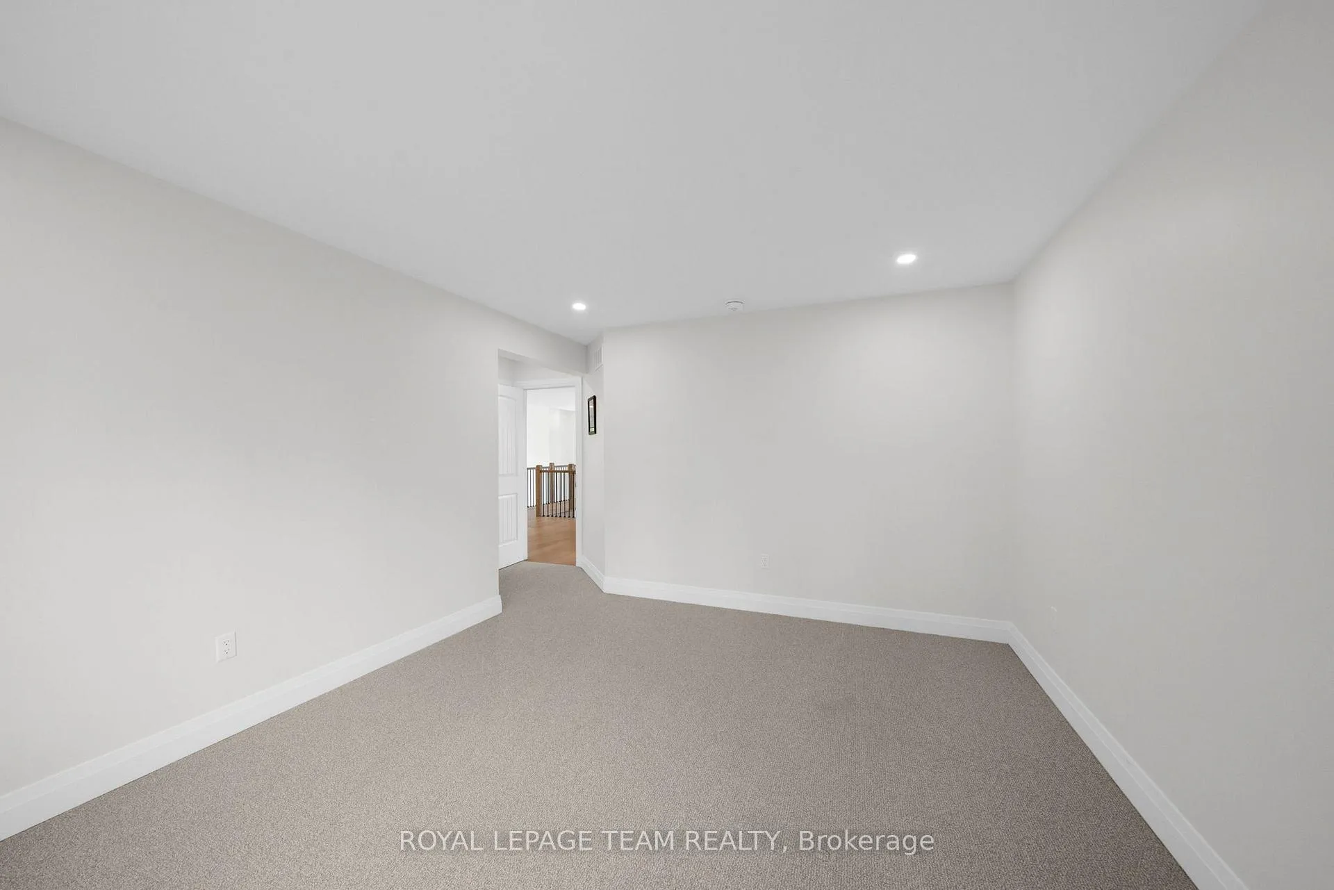 Photo 30 of 148 Lake Trail Road, Ottawa, Greely — HOMEH