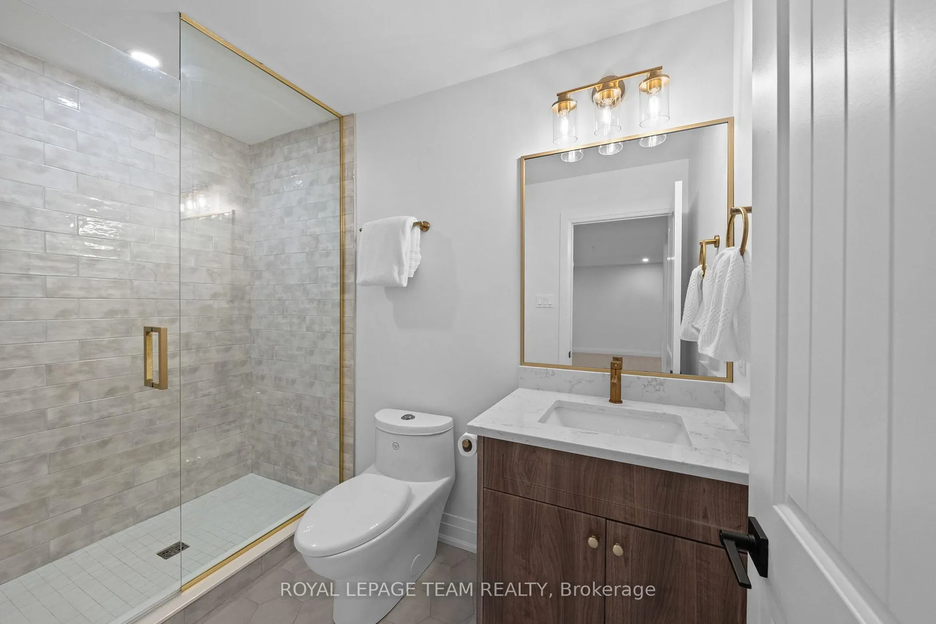 Photo 37 of 148 Lake Trail Road, Ottawa, Greely — HOMEH