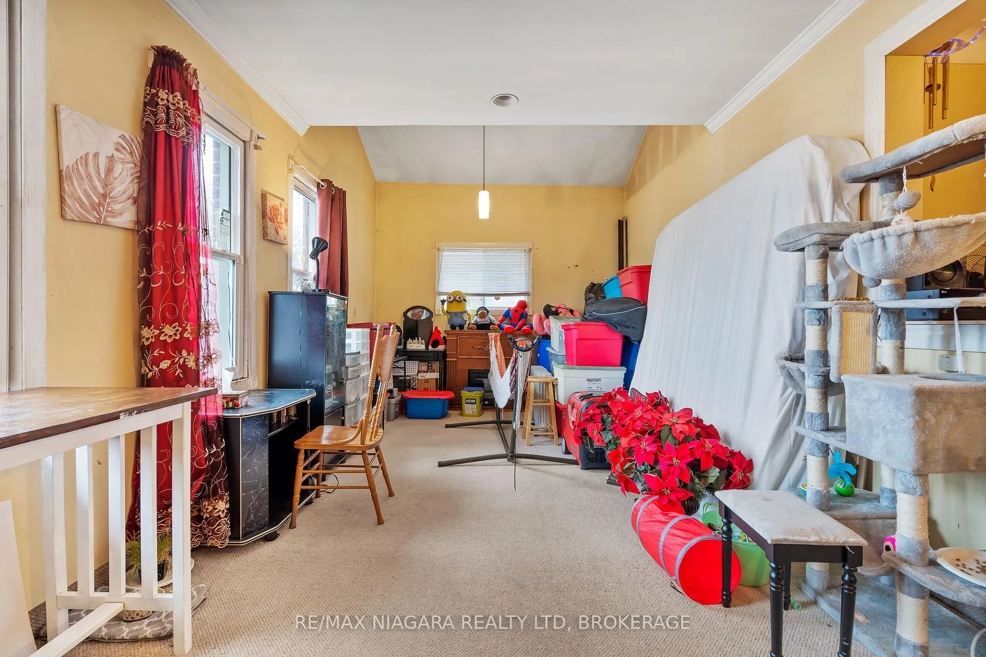 Photo 12 of 5999 Montrose Road, Niagara Falls, West Wood — HOMEH