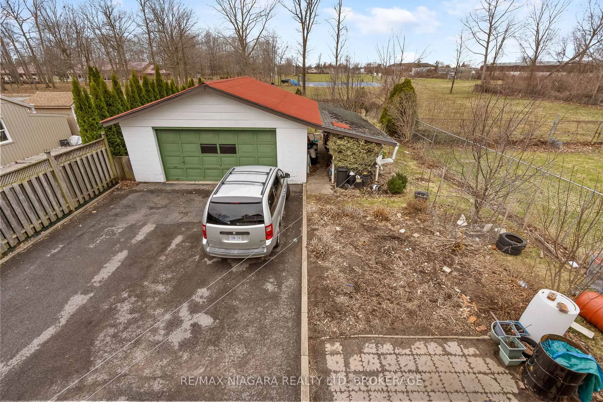 Photo 22 of 5999 Montrose Road, Niagara Falls, West Wood — HOMEH