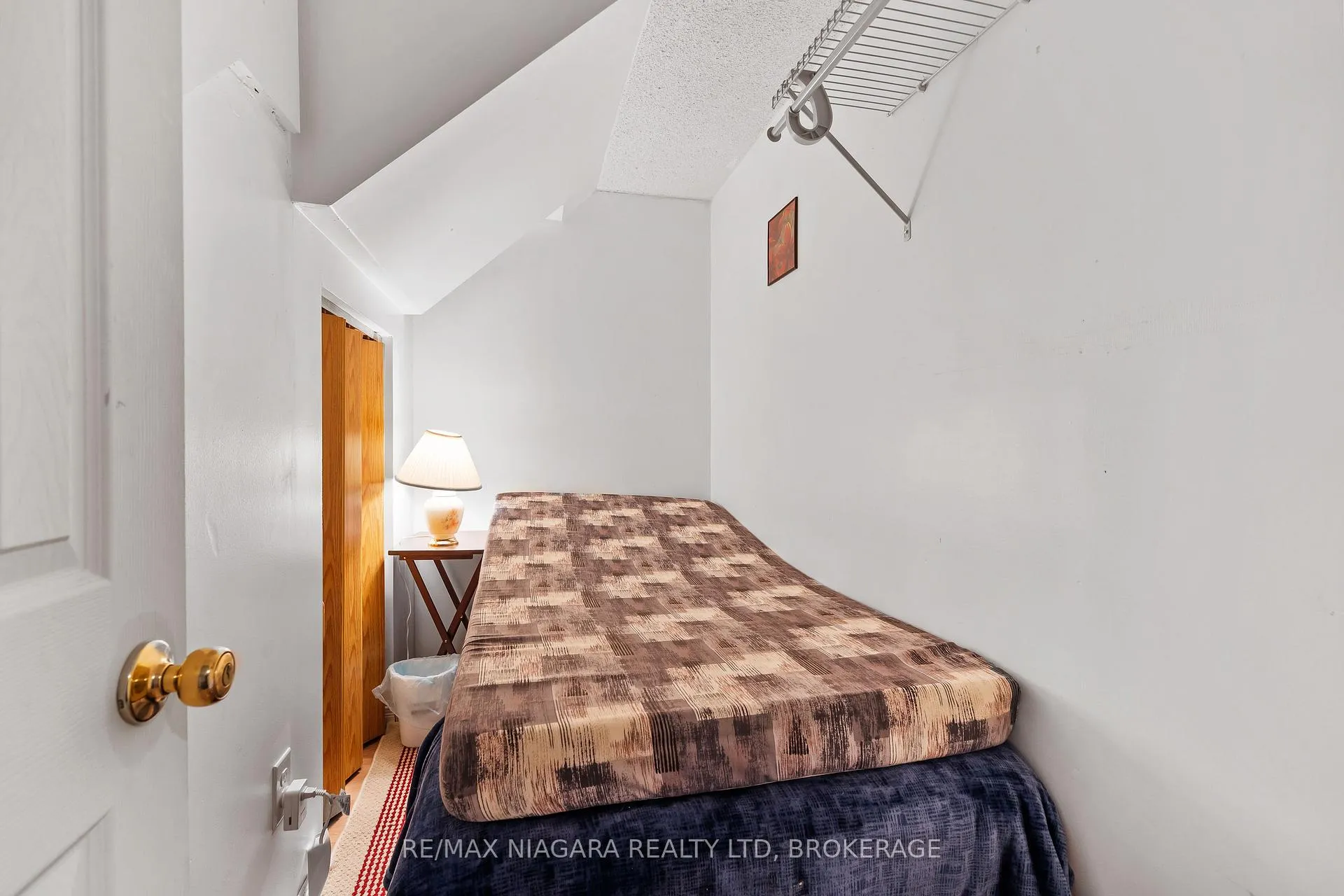 Photo 28 of 5999 Montrose Road, Niagara Falls, West Wood — HOMEH