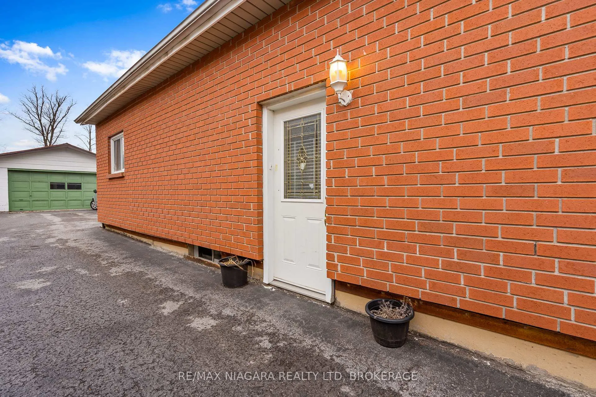 Photo 38 of 5999 Montrose Road, Niagara Falls, West Wood — HOMEH