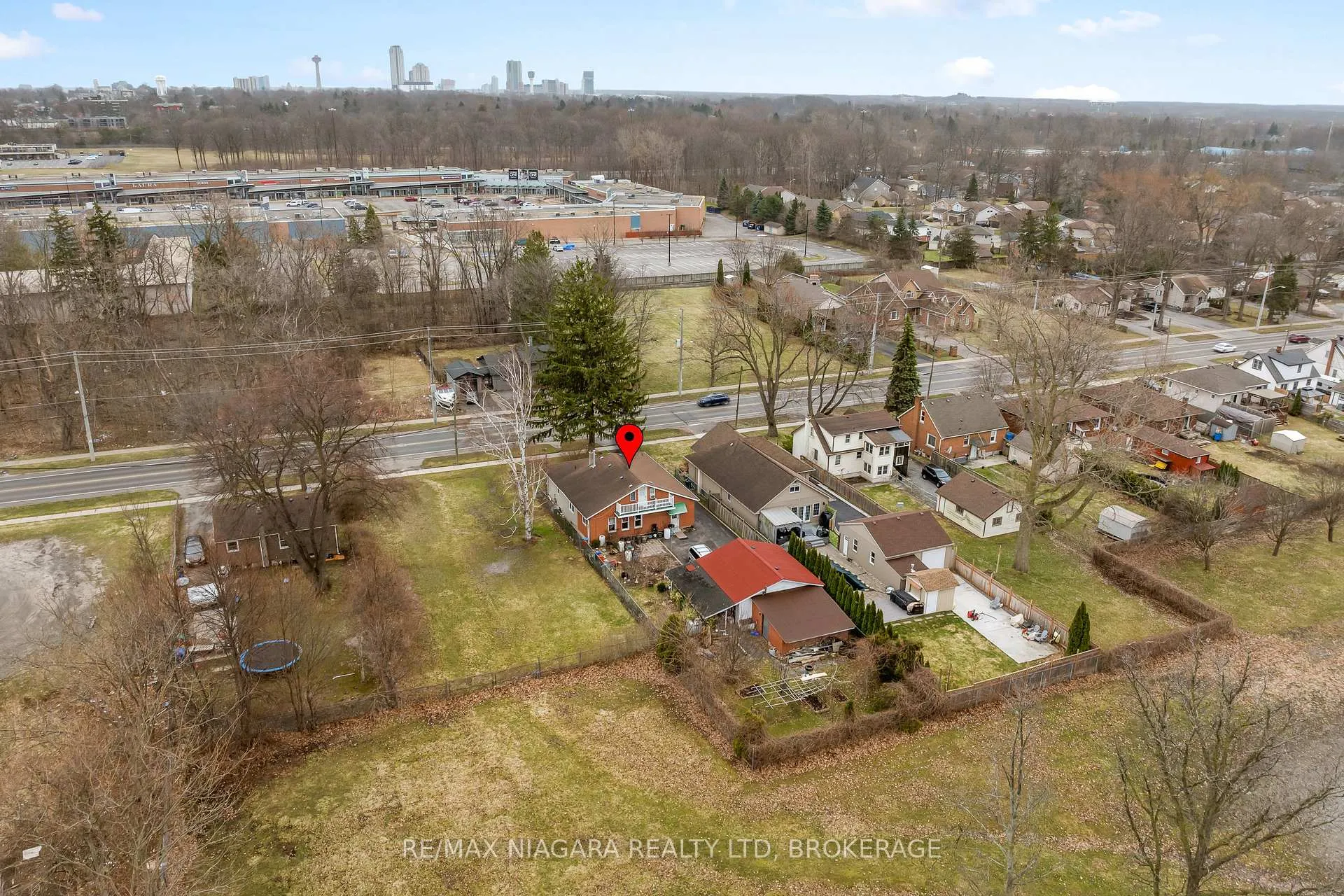 Photo 42 of 5999 Montrose Road, Niagara Falls, West Wood — HOMEH