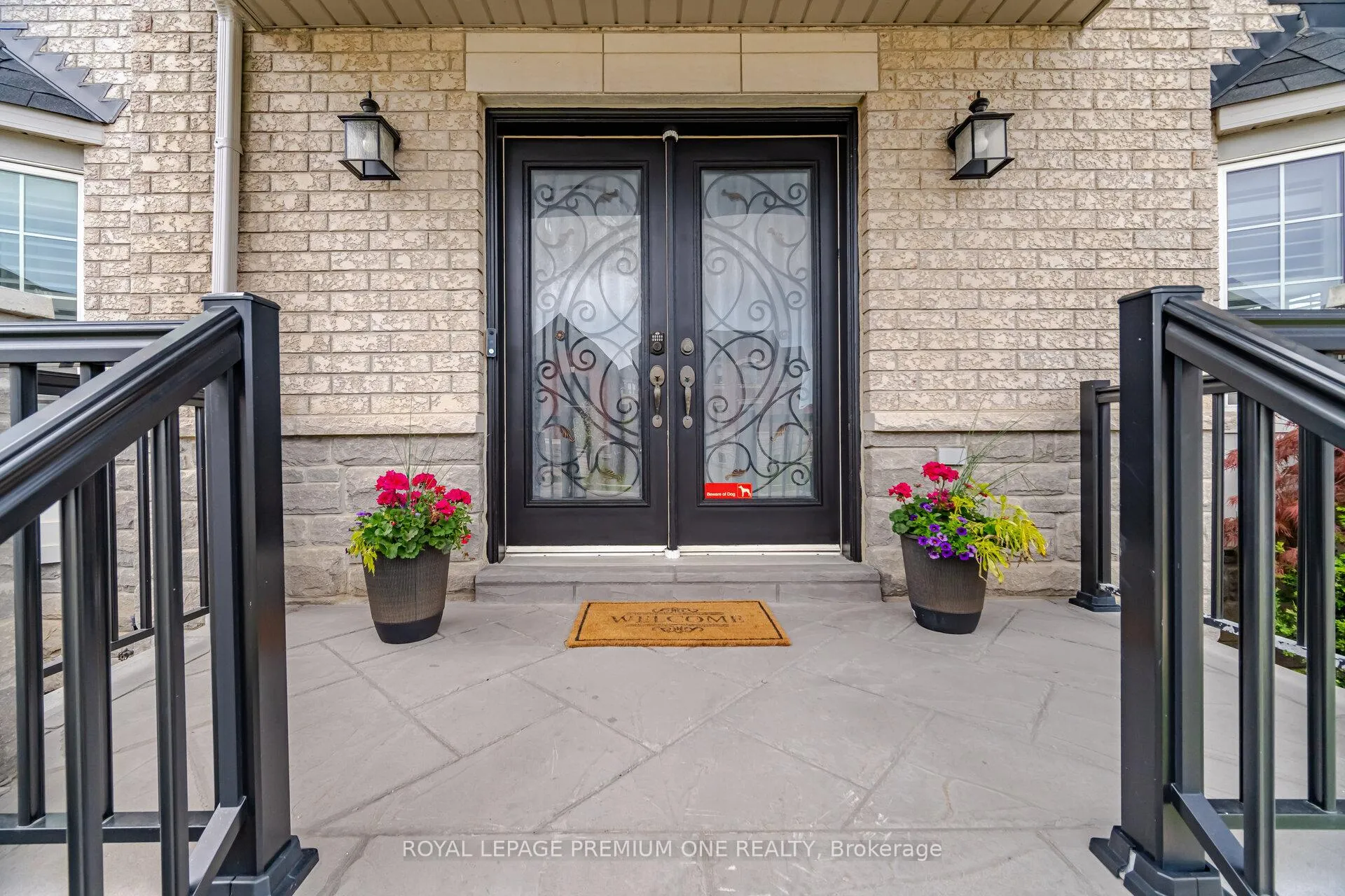 Photo 4 of 95 Retreat Boulevard, Vaughan, Vellore Village — HOMEH