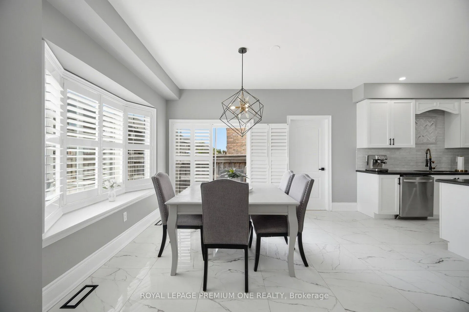 Photo 13 of 95 Retreat Boulevard, Vaughan, Vellore Village — HOMEH
