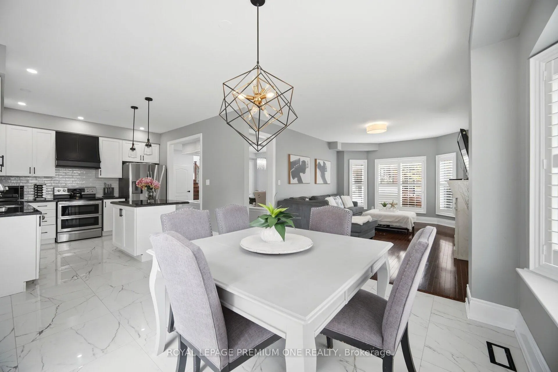Photo 14 of 95 Retreat Boulevard, Vaughan, Vellore Village — HOMEH