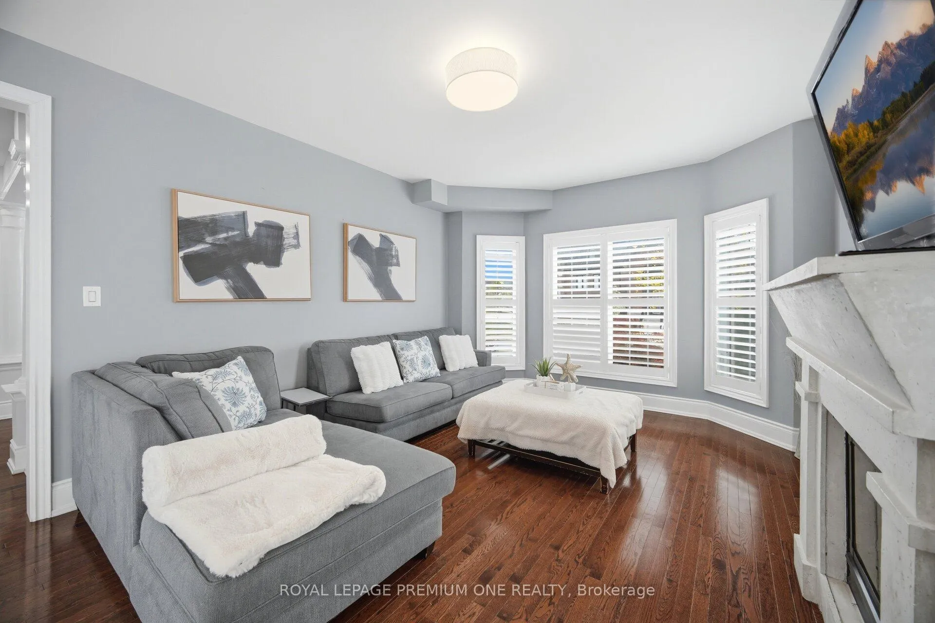 Photo 16 of 95 Retreat Boulevard, Vaughan, Vellore Village — HOMEH