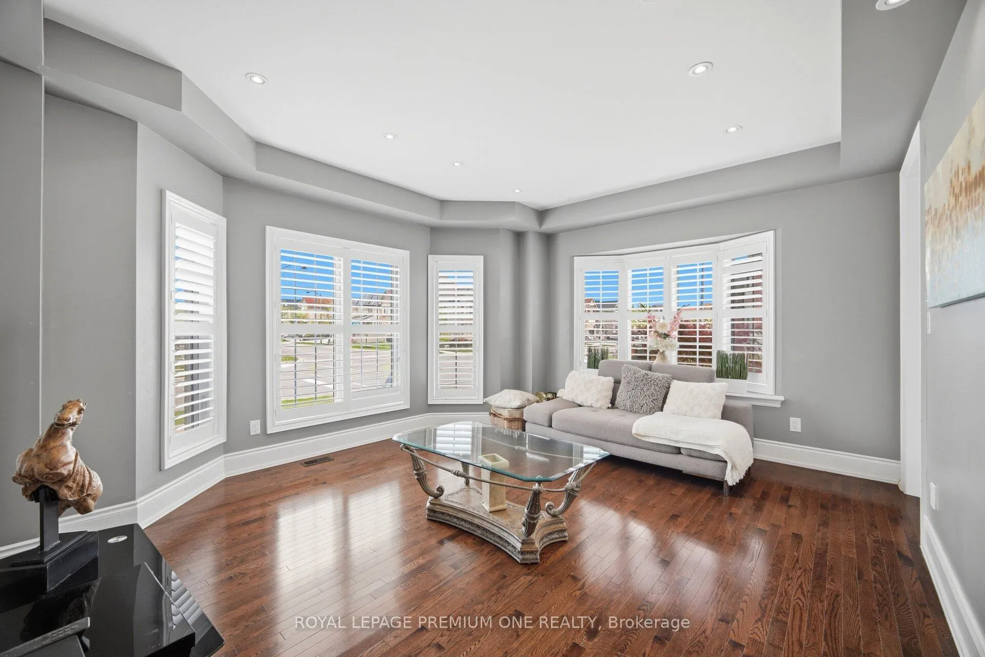 Photo 19 of 95 Retreat Boulevard, Vaughan, Vellore Village — HOMEH