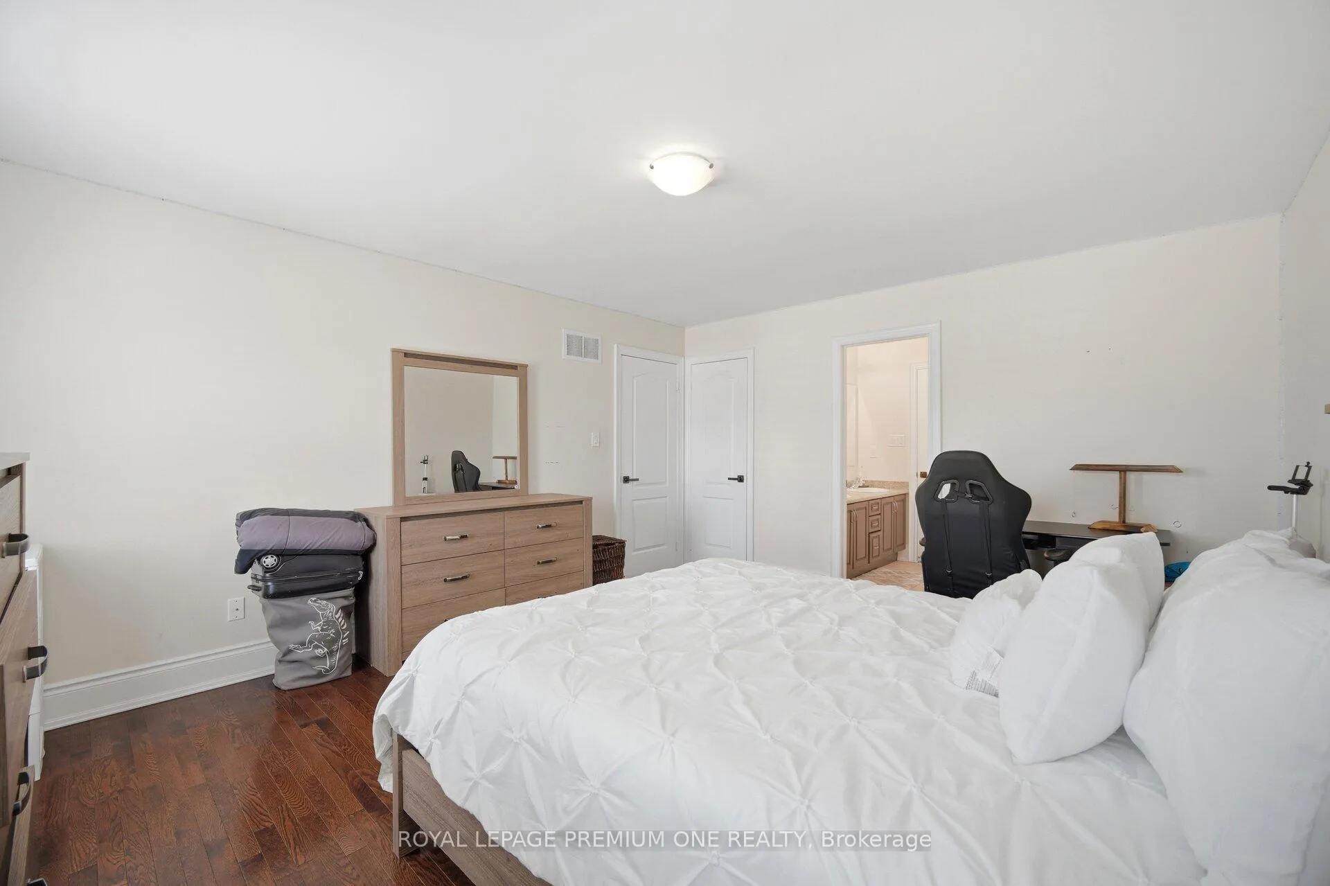 Photo 31 of 95 Retreat Boulevard, Vaughan, Vellore Village — HOMEH
