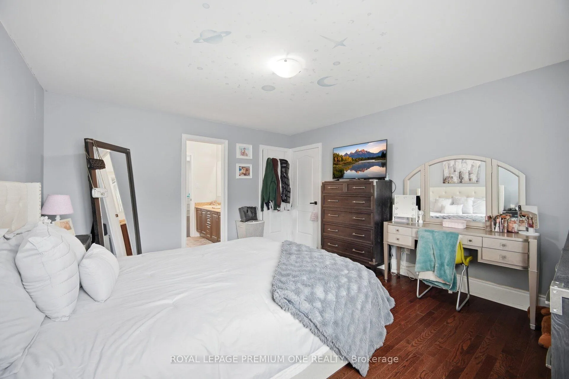 Photo 33 of 95 Retreat Boulevard, Vaughan, Vellore Village — HOMEH