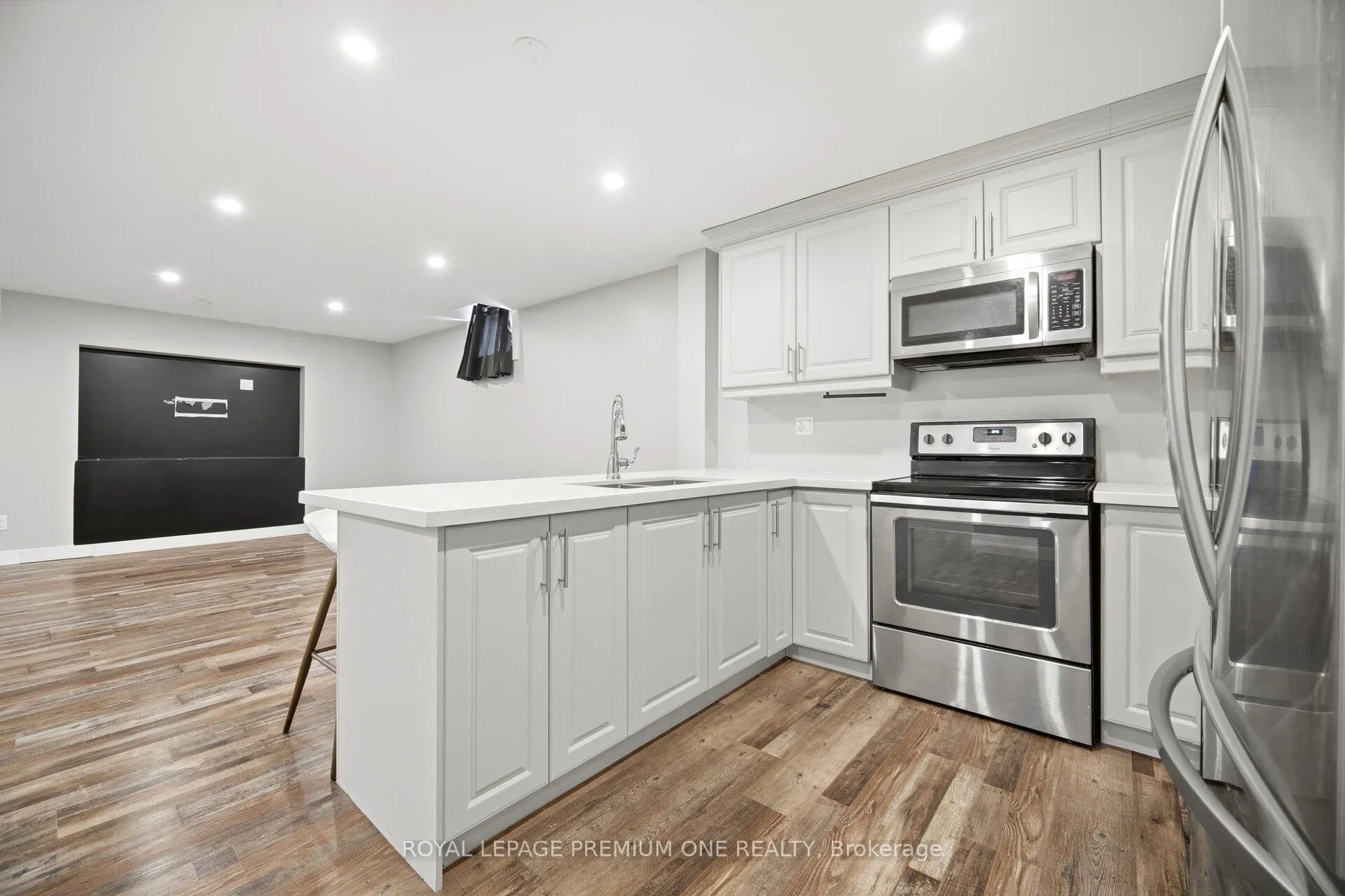 Photo 38 of 95 Retreat Boulevard, Vaughan, Vellore Village — HOMEH