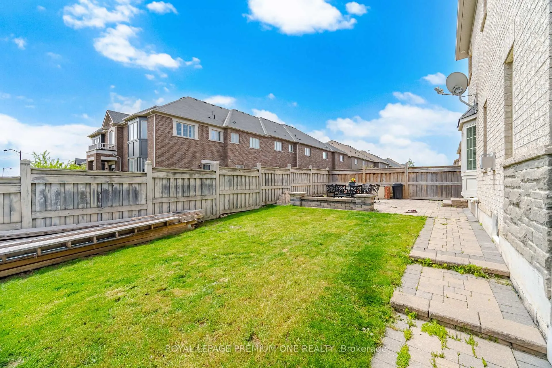 Photo 50 of 95 Retreat Boulevard, Vaughan, Vellore Village — HOMEH