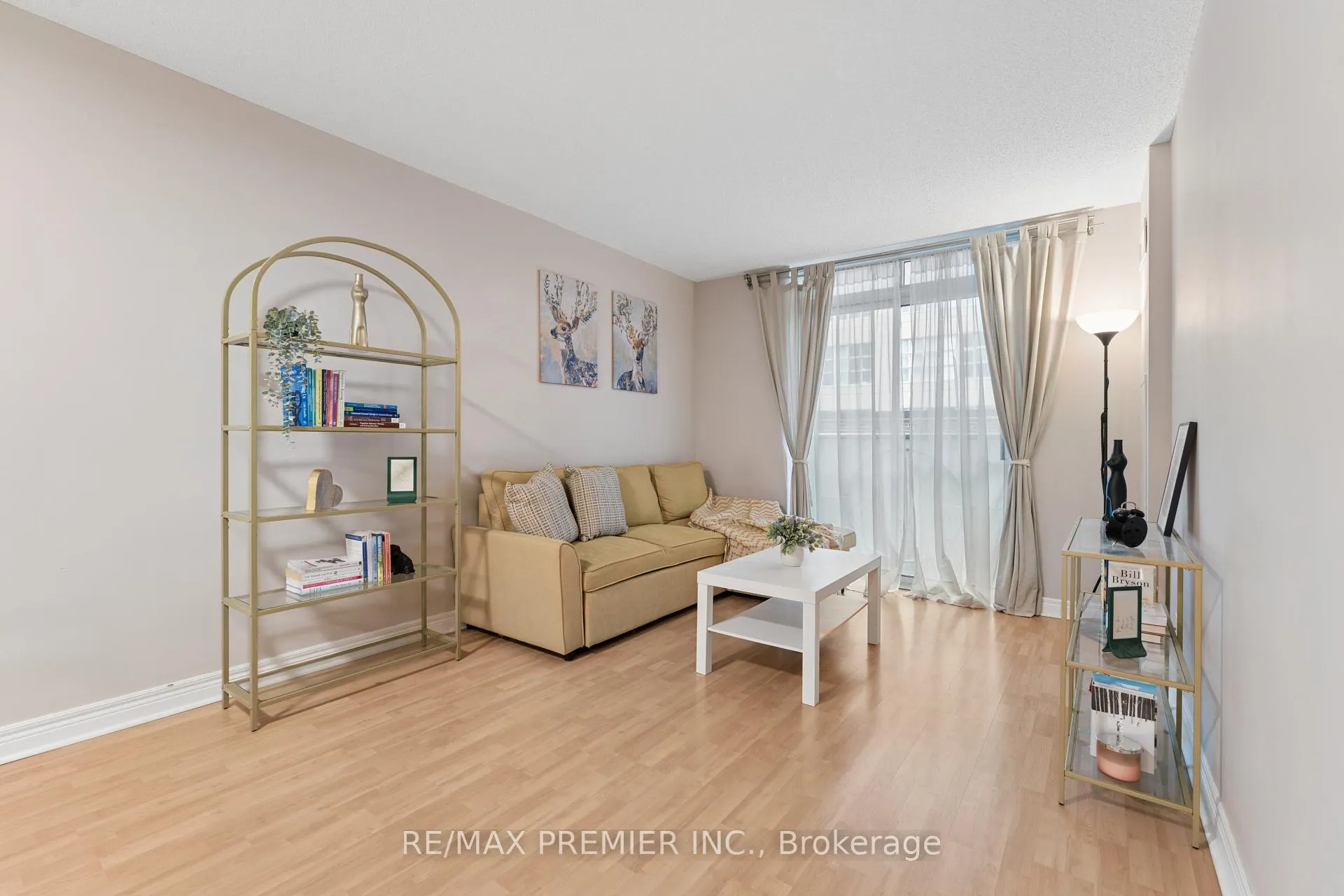 Photo 3 of Unit 307, 212 Eglinton Avenue E, Toronto, Mount Pleasant West — HOMEH
